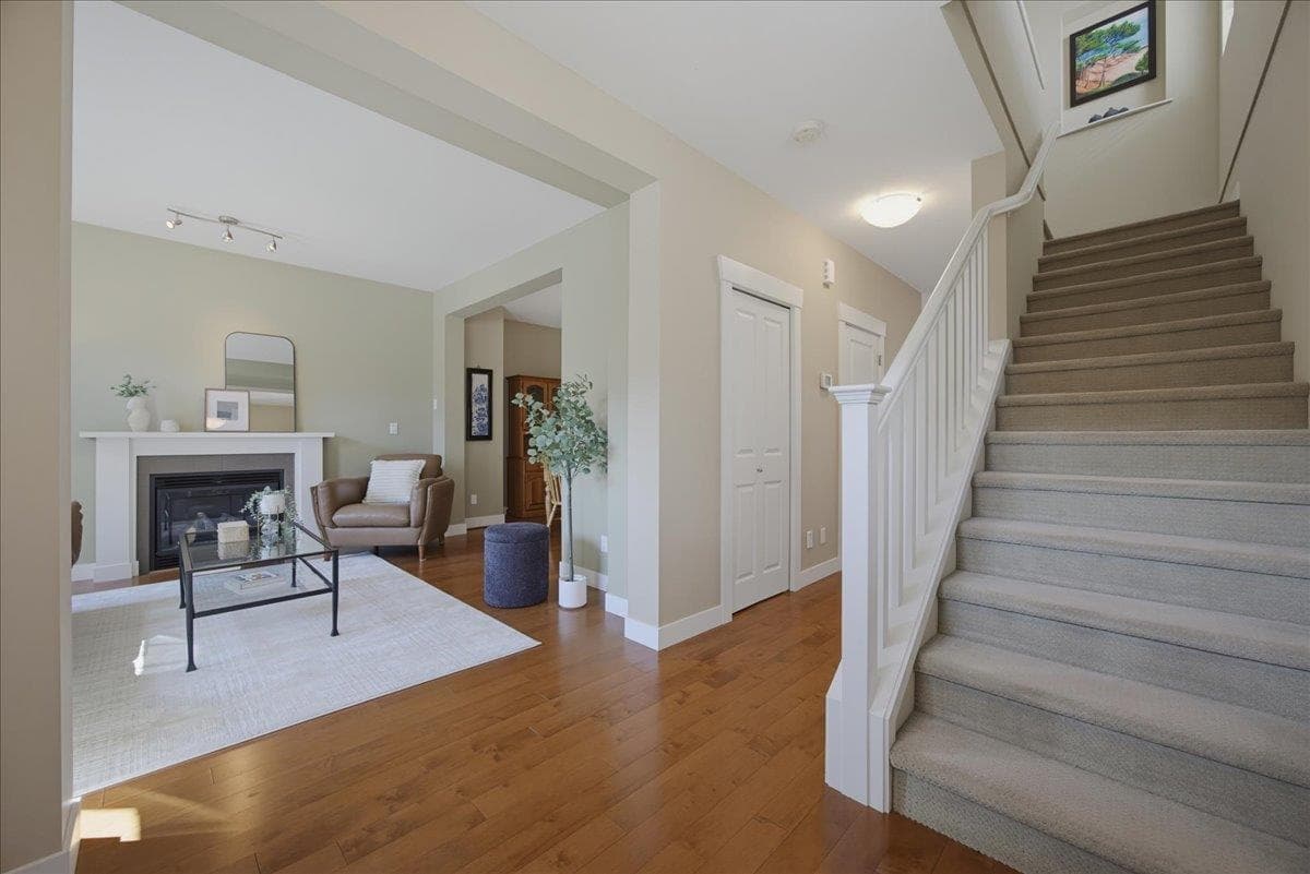 321 172a Street, Surrey, V3Z 9P7 — photo 3