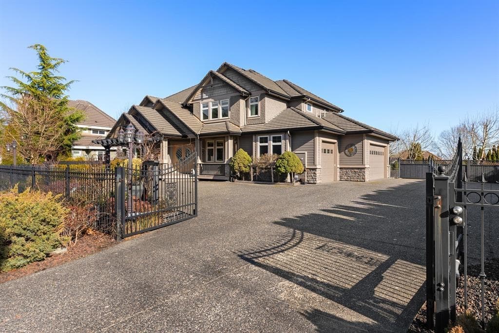 3438 156 Street, Surrey, V3Z 0G4 — photo 1