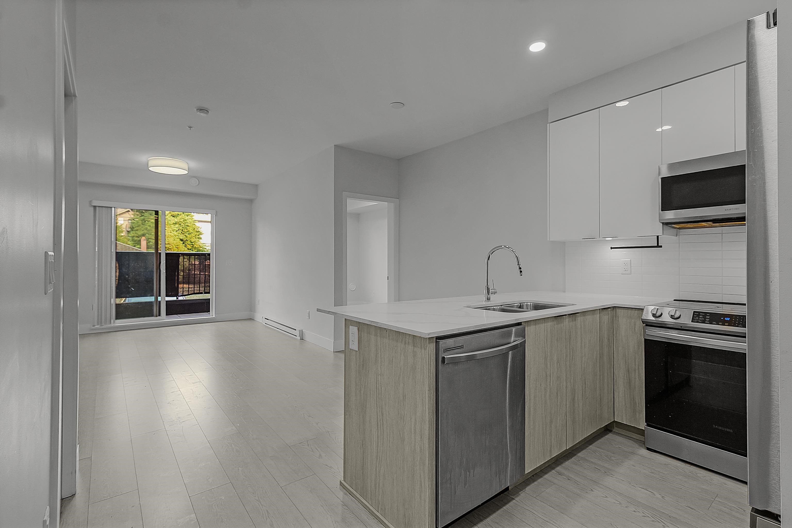 110 - 5486 199a Street, Langley, V3A 0N6 — photo 3