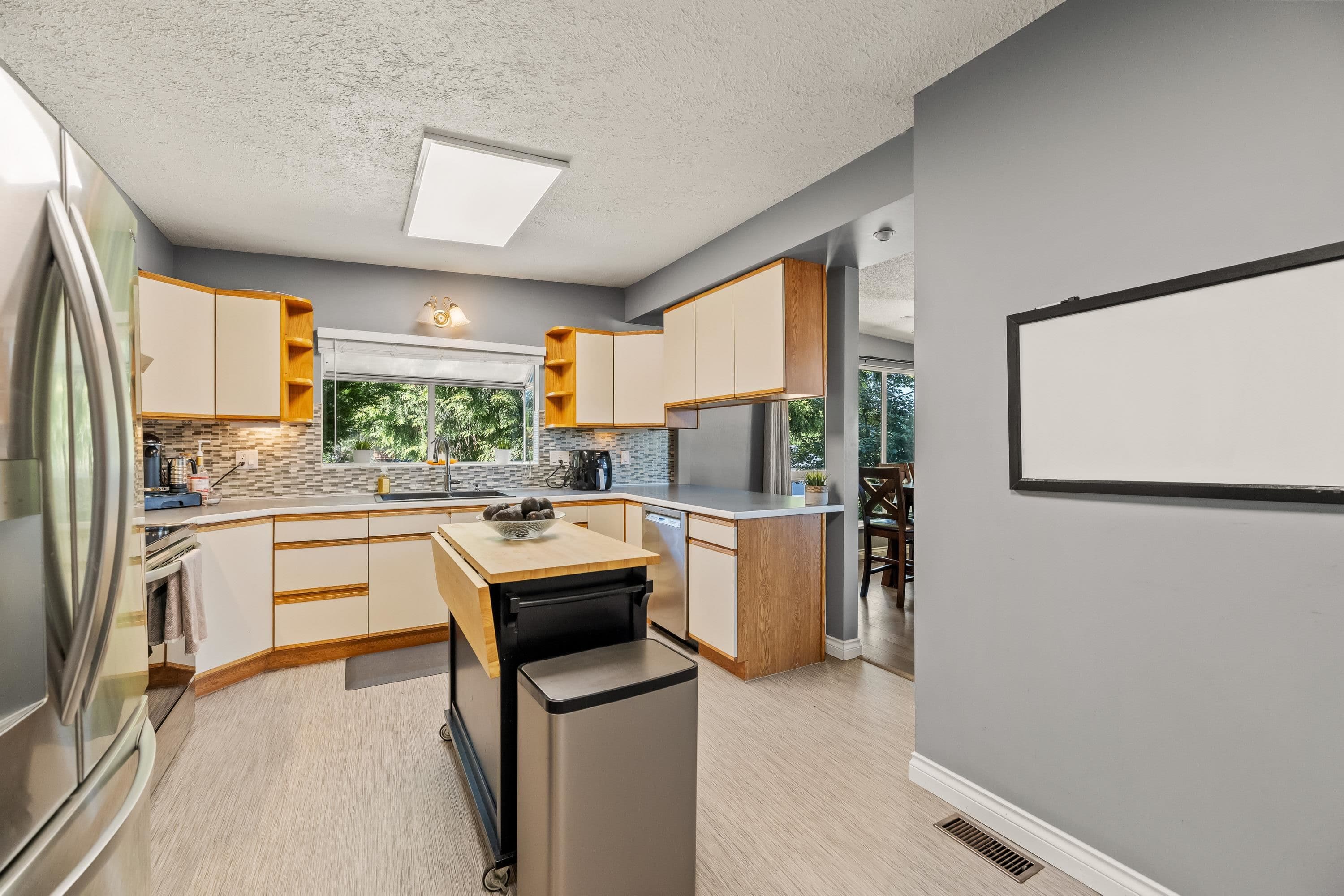 1908 Warwick Crescent, Port Coquitlam, V3C 1L8 — photo 5