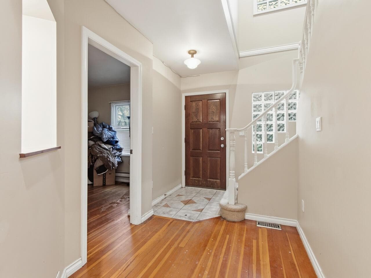 4154 Mcgill Street, Burnaby, V5C 1M8 — photo 2