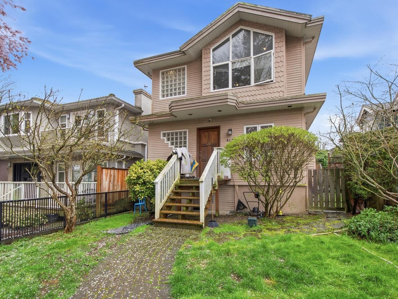 4154 Mcgill Street, Burnaby, V5C 1M8 — photo 1
