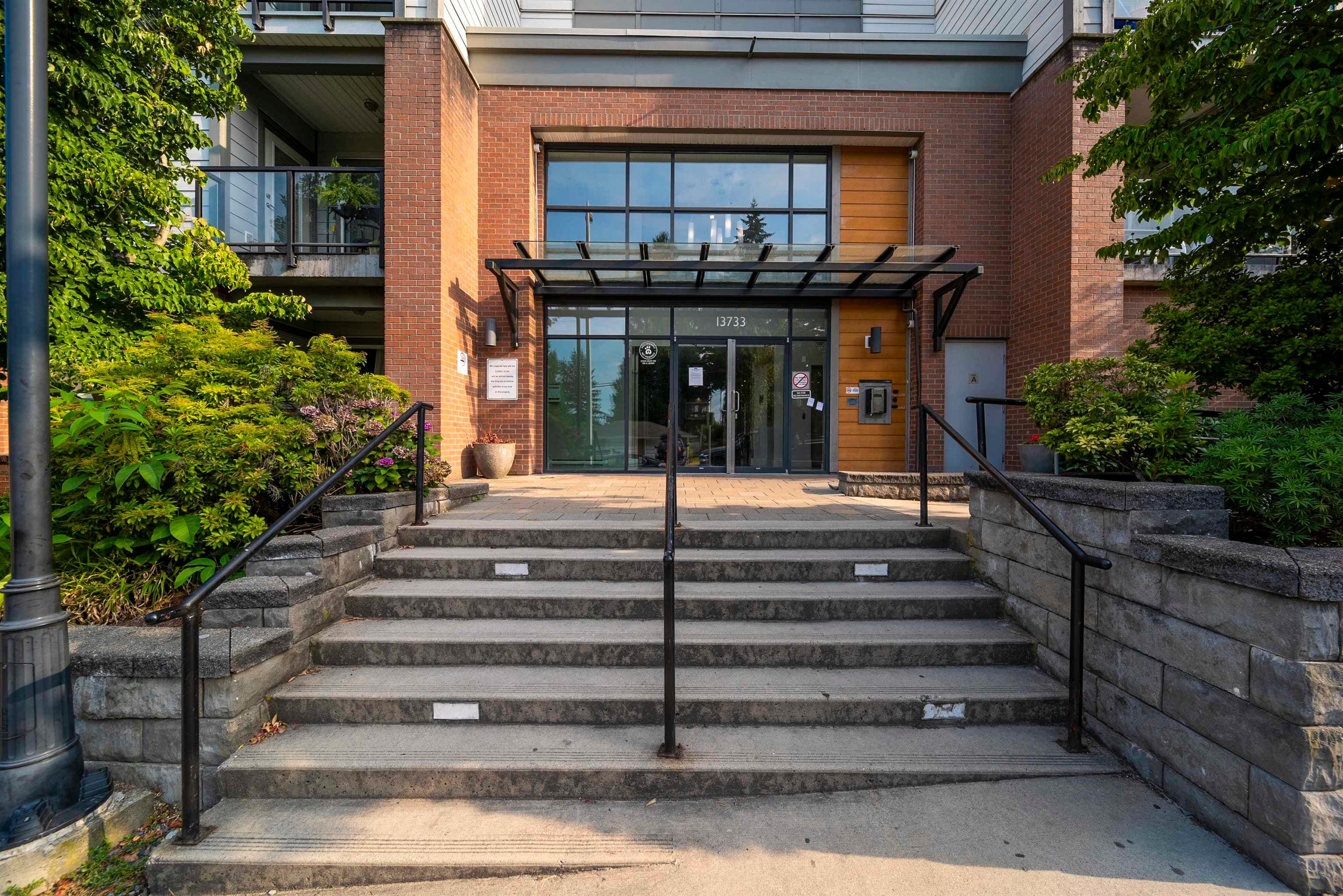 222 - 13733 107a Avenue, Surrey, V3T 0B7 — photo 4