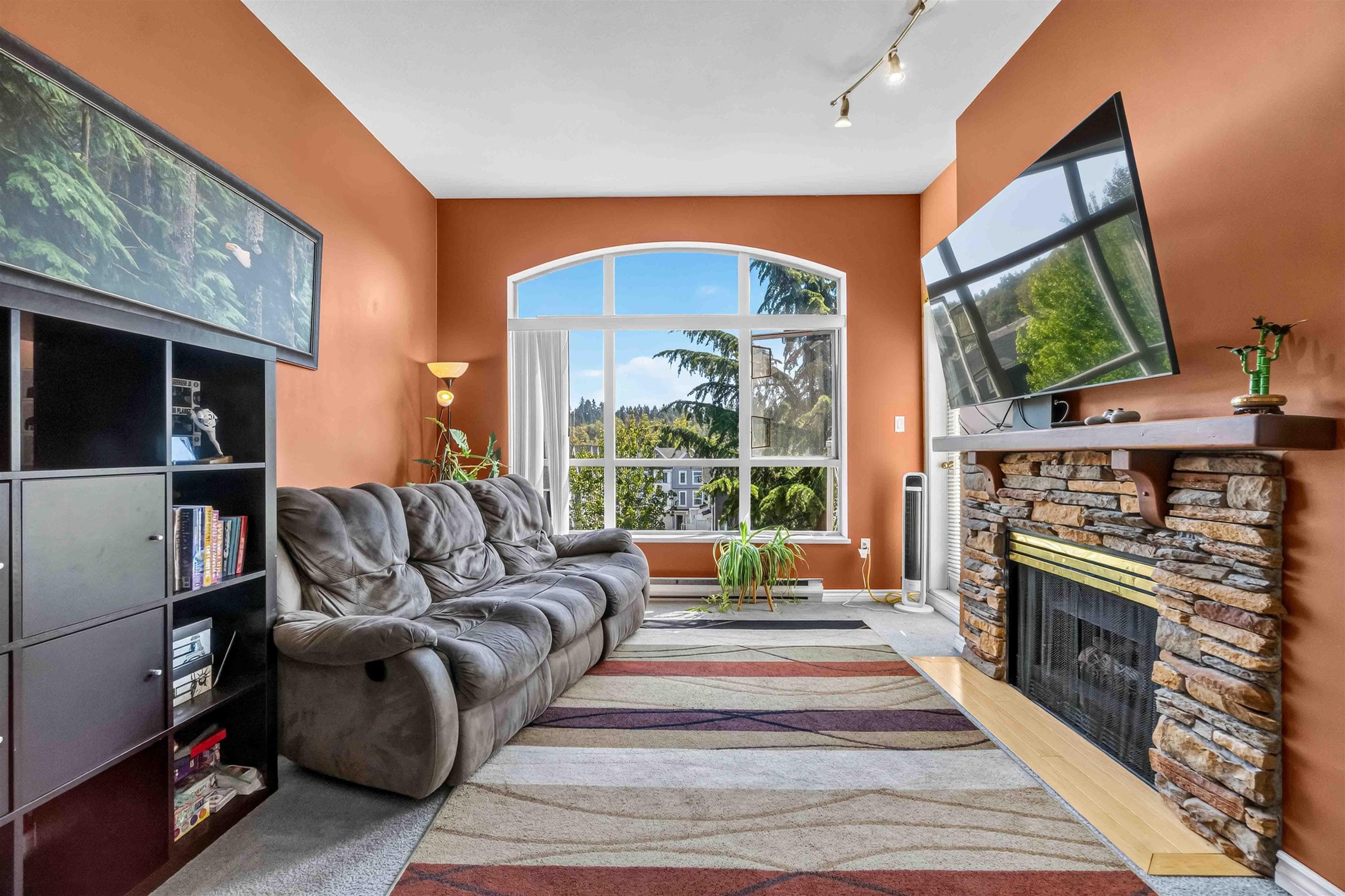 422 - 2551 Parkview Lane, Port Coquitlam, V3C 6J8 — photo 4