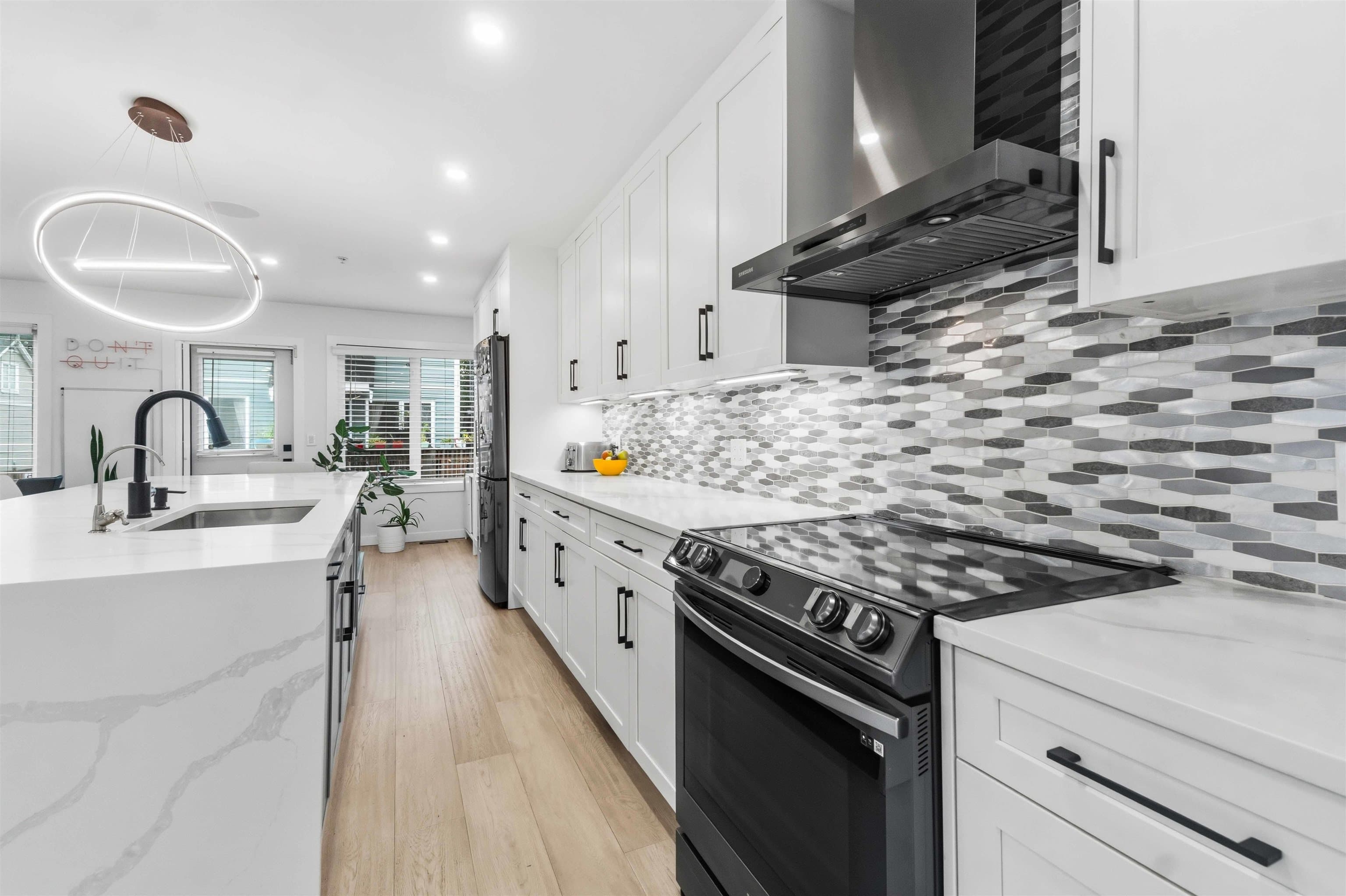 313 - 3000 Riverbend Drive, Coquitlam, V3C 6R1 — photo 5