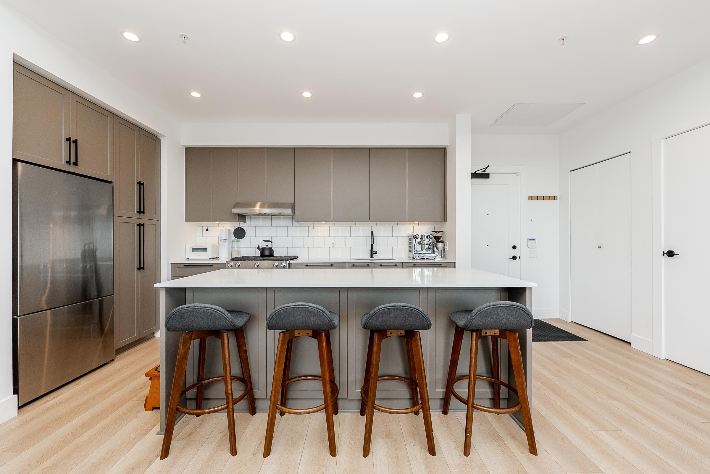 1202 - 8750 University Crescent, Burnaby, V5A 0G9 — photo 5