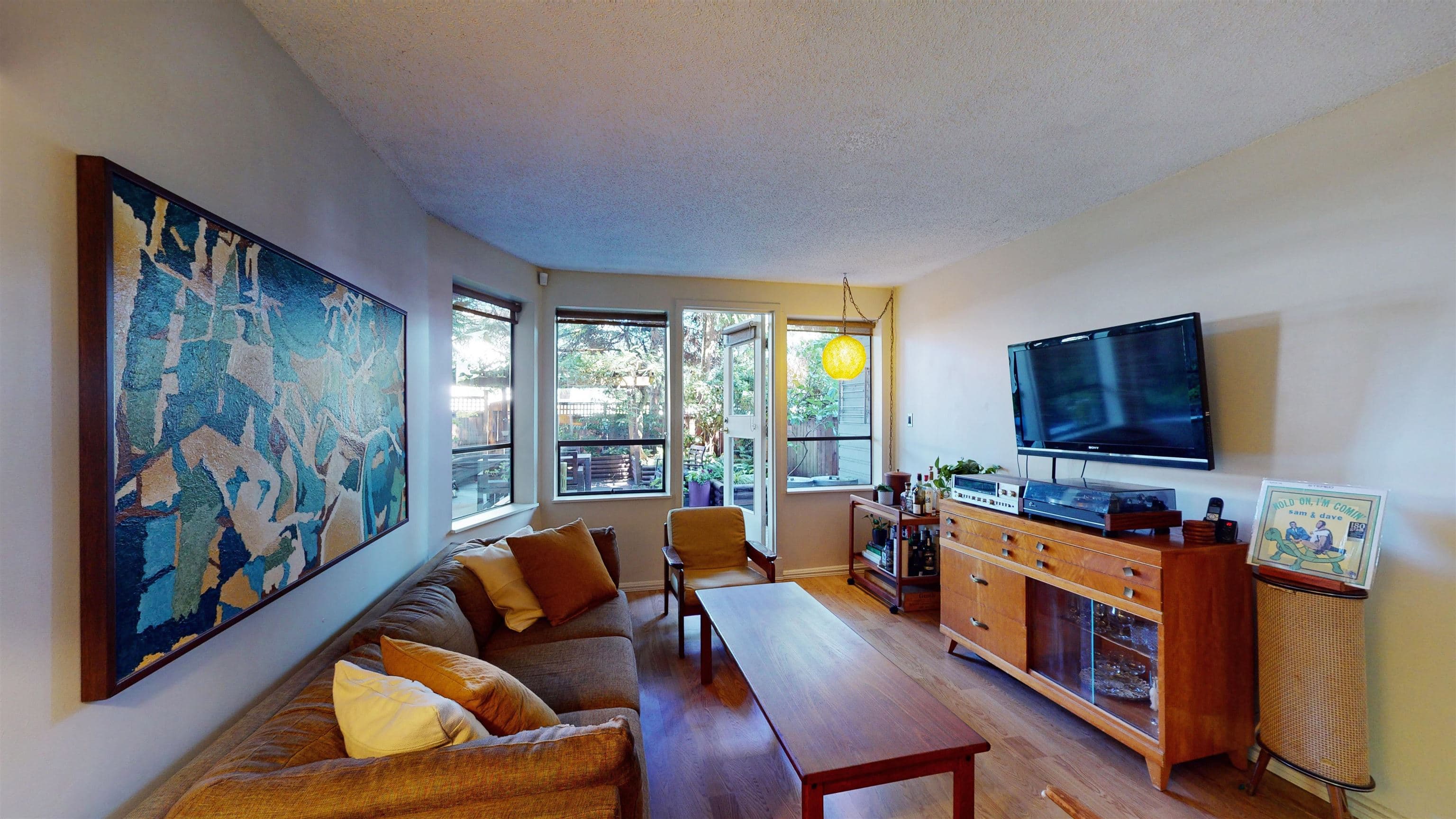 111 - 853 E 7th Avenue, Vancouver, V5T 1P4 — photo 2