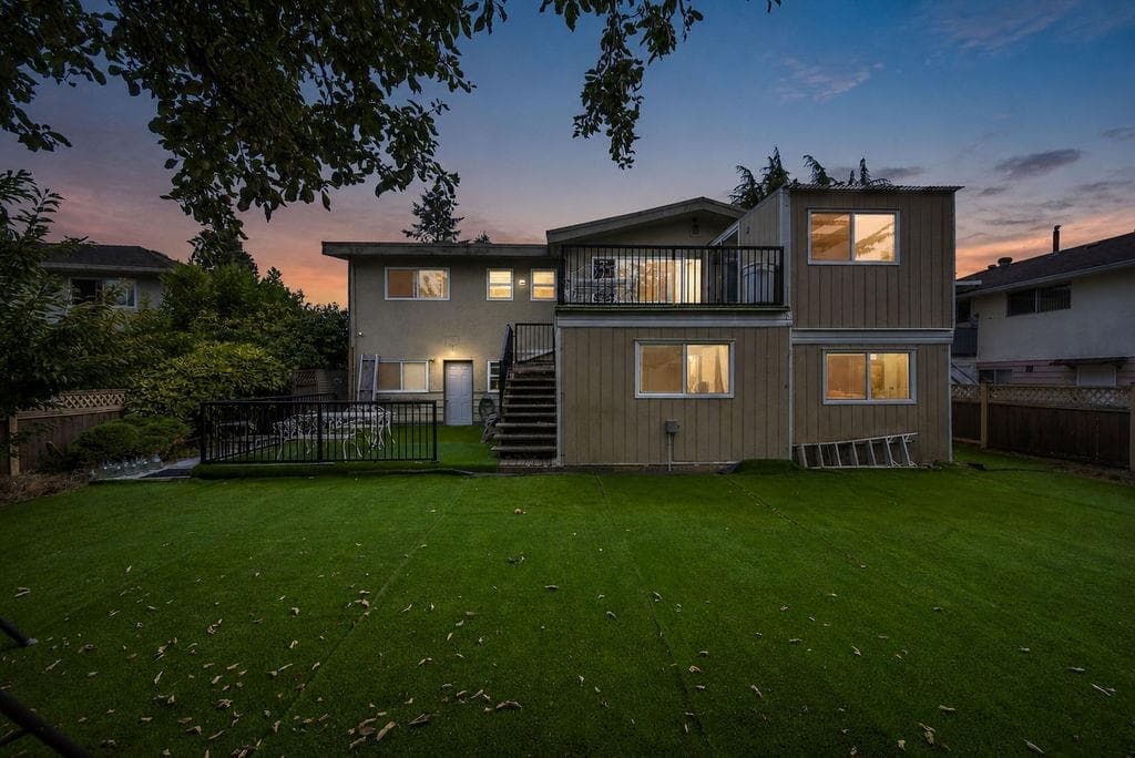 6071 Drewry Crescent, Richmond