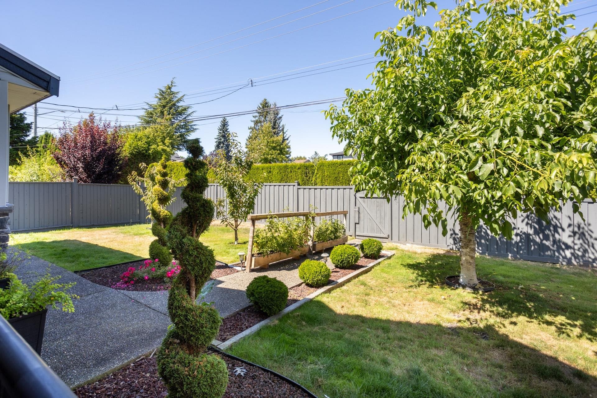 13486 64 Avenue, Surrey, V3W 1Y3 — photo 3