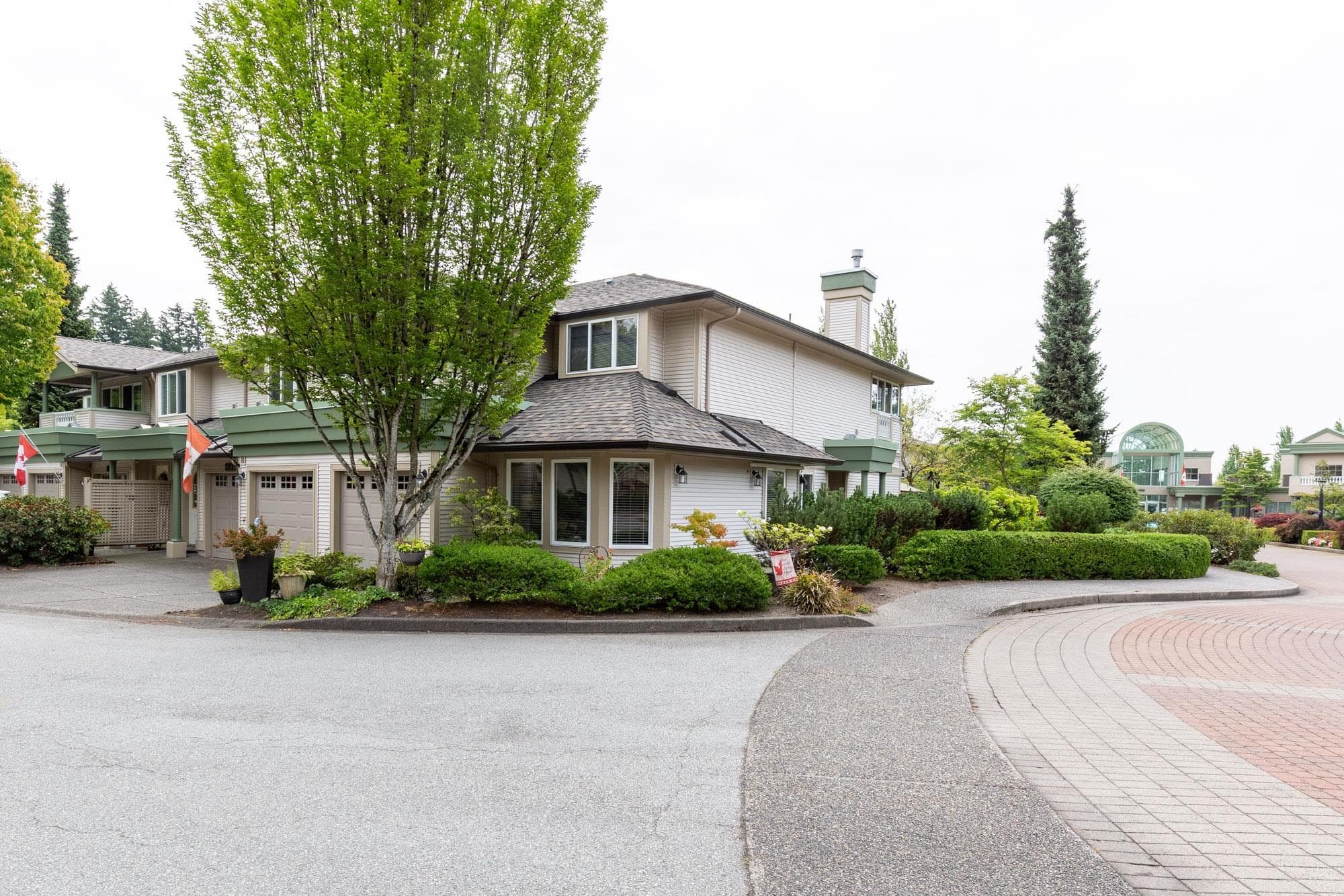 328 - 13888 70 Avenue, Surrey, V3W 0R8 — photo 2