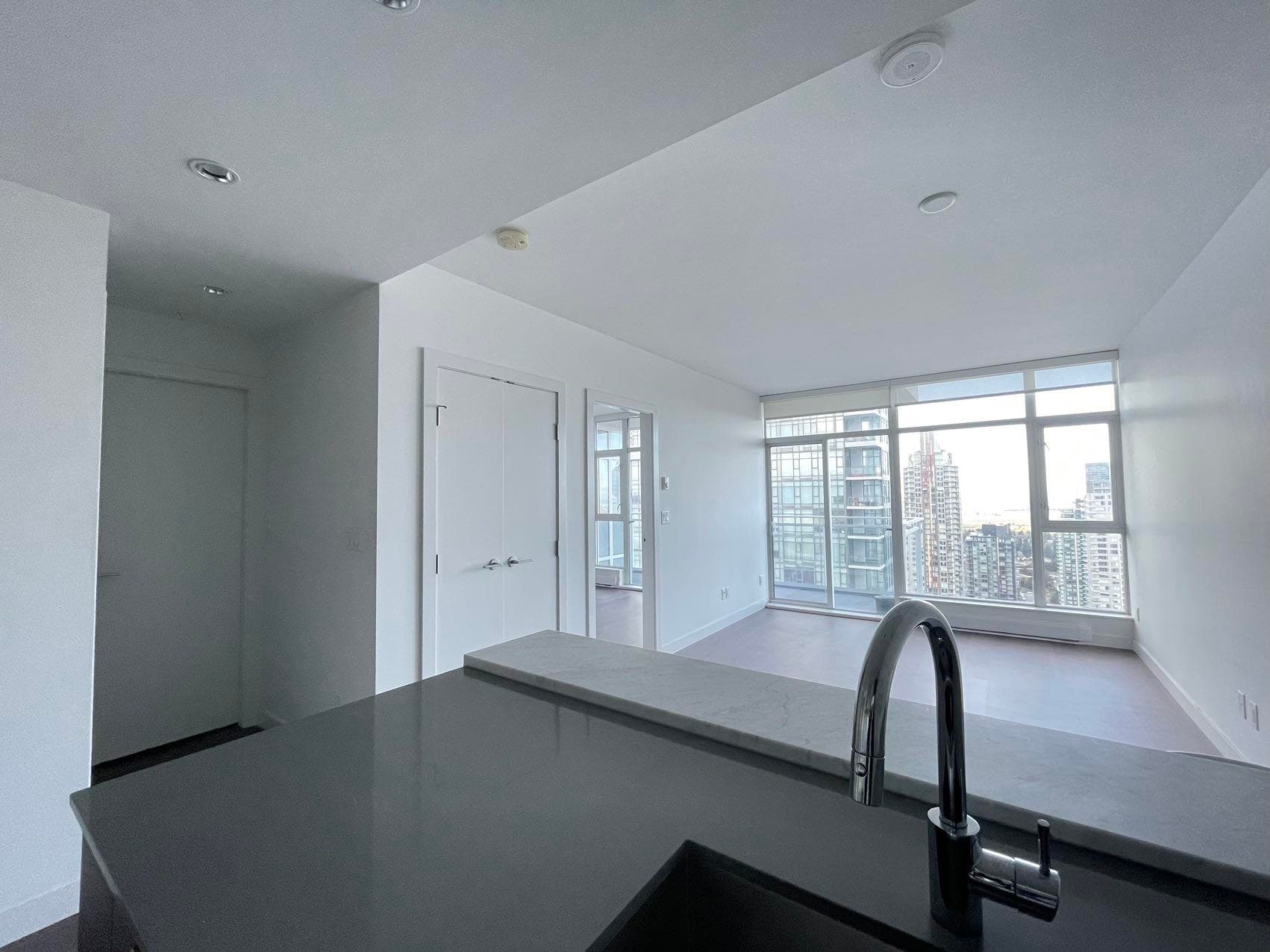 4005 - 4670 Assembly Way, Burnaby, V5H 0H3 — photo 4