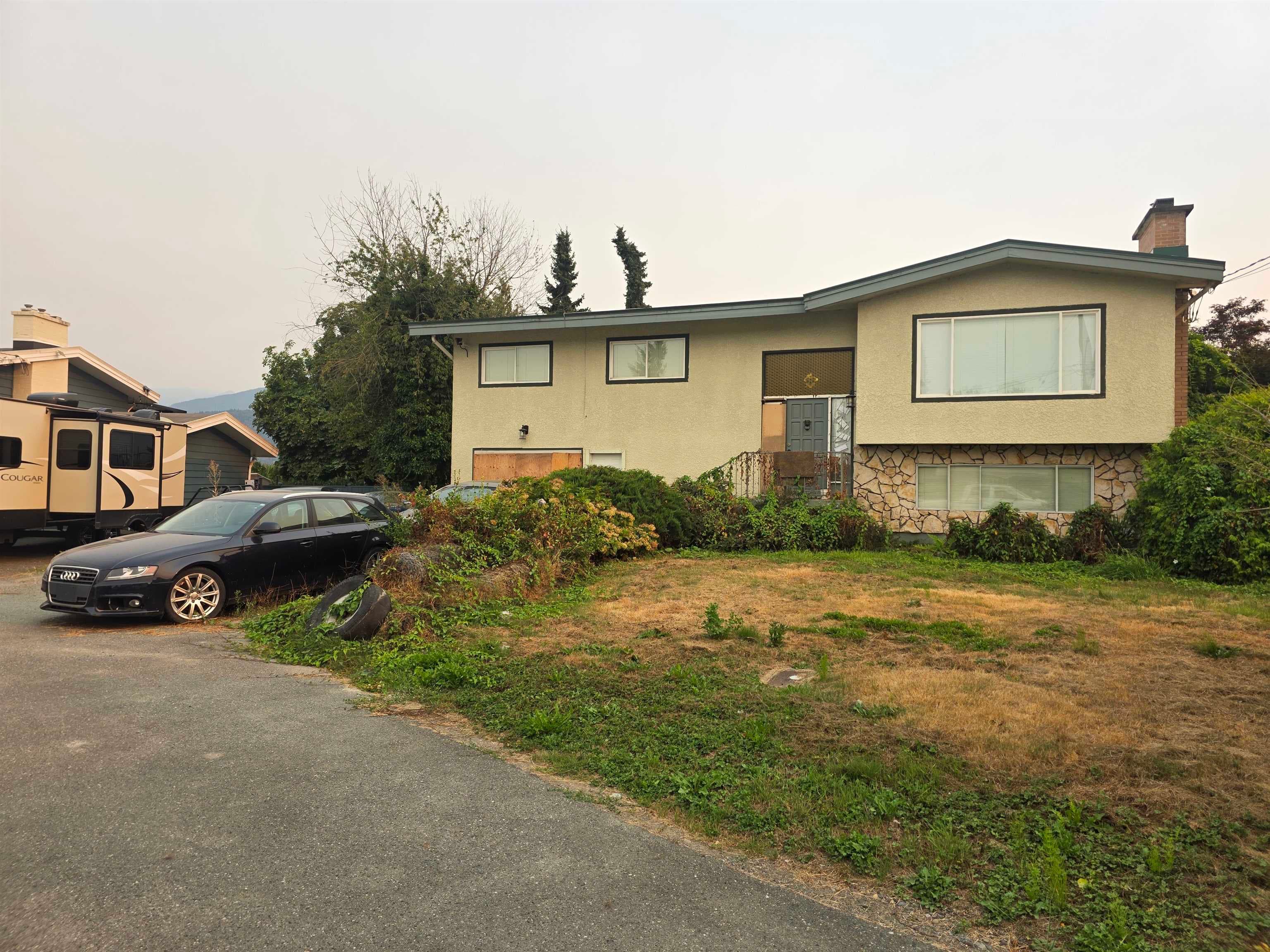 42690 Downing Road, Chilliwack, V2R 4P3 — photo 1