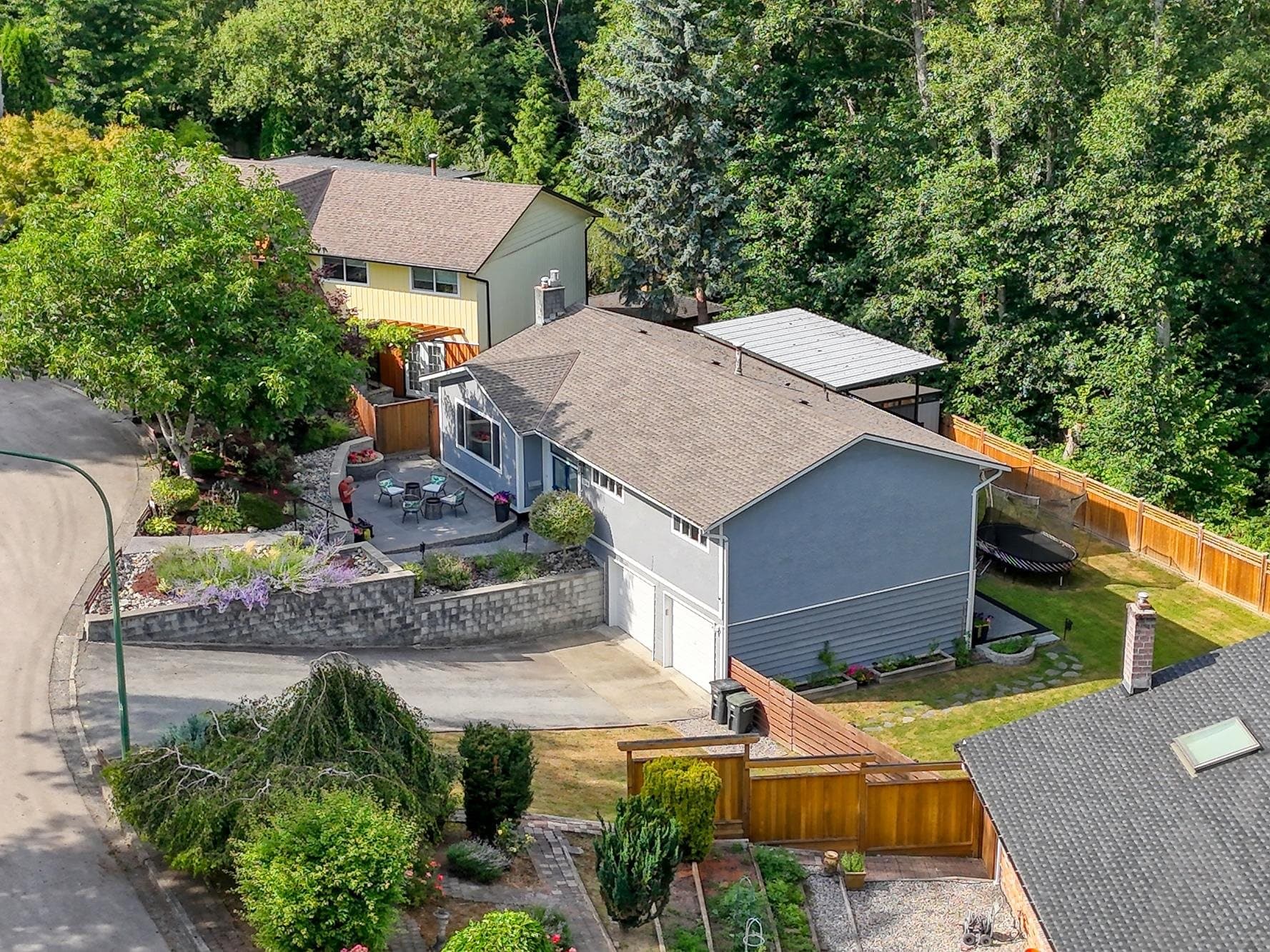 1340 Lorilawn Court, Burnaby, V5B 3N5 — photo 3
