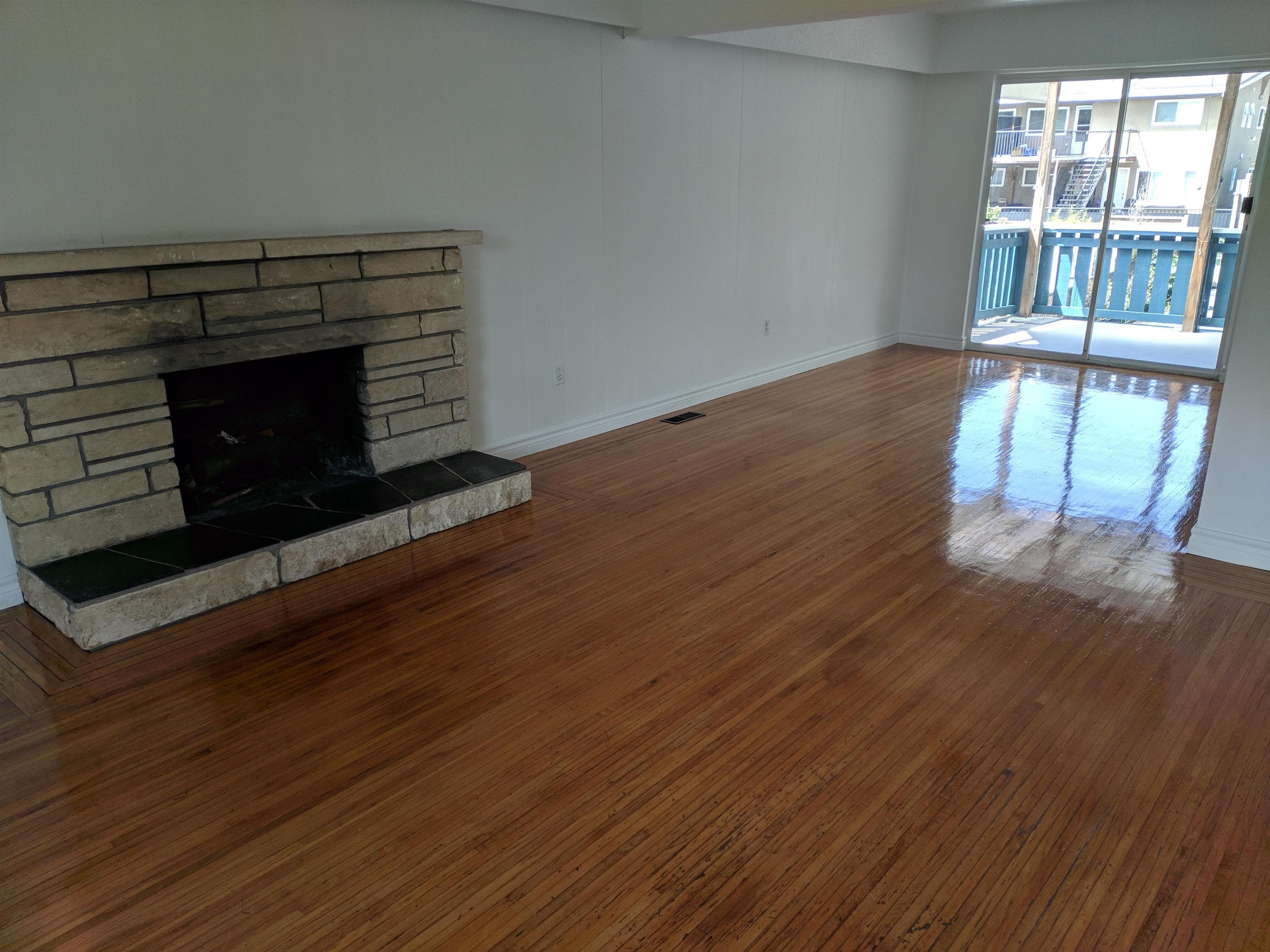 6319 Lochdale Street, Burnaby, V5B 2M6 — photo 4