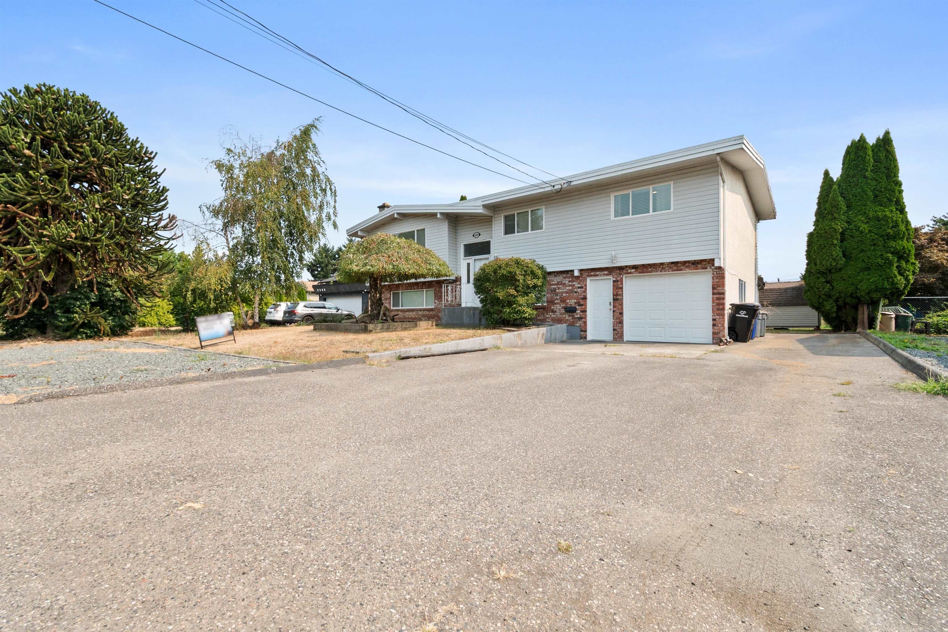 6890 Centennial Drive, Chilliwack, V2R 1J7 — photo 2