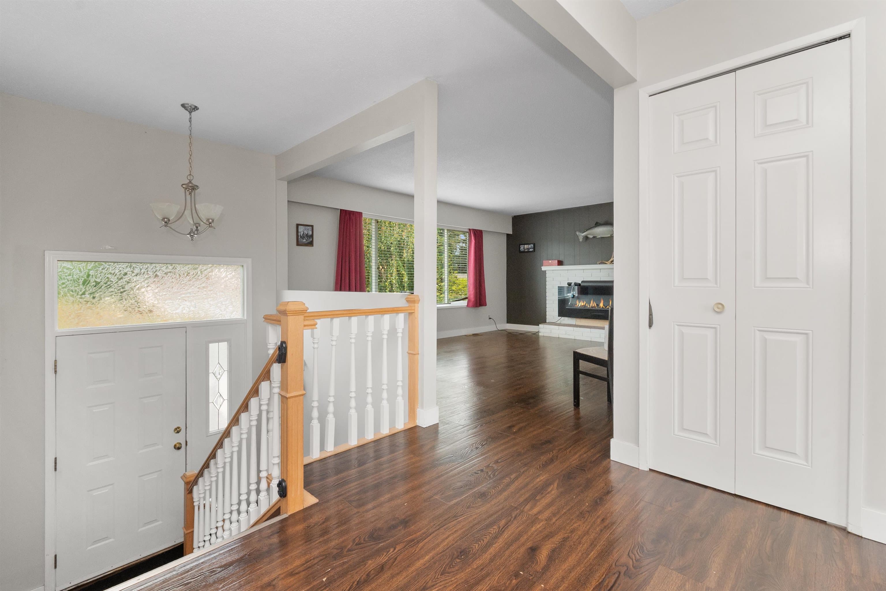 6890 Centennial Drive, Chilliwack, V2R 1J7 — photo 4