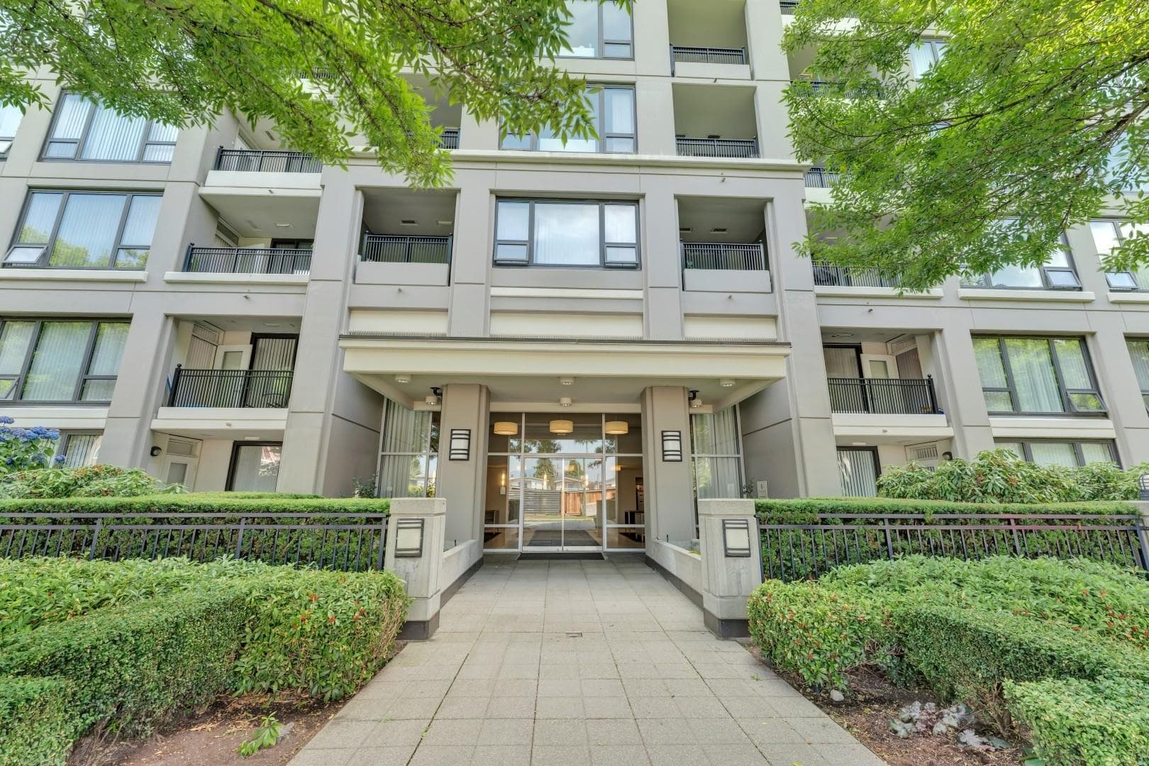 405 - 7138 Collier Street, Burnaby, V5E 0A2 — photo 2
