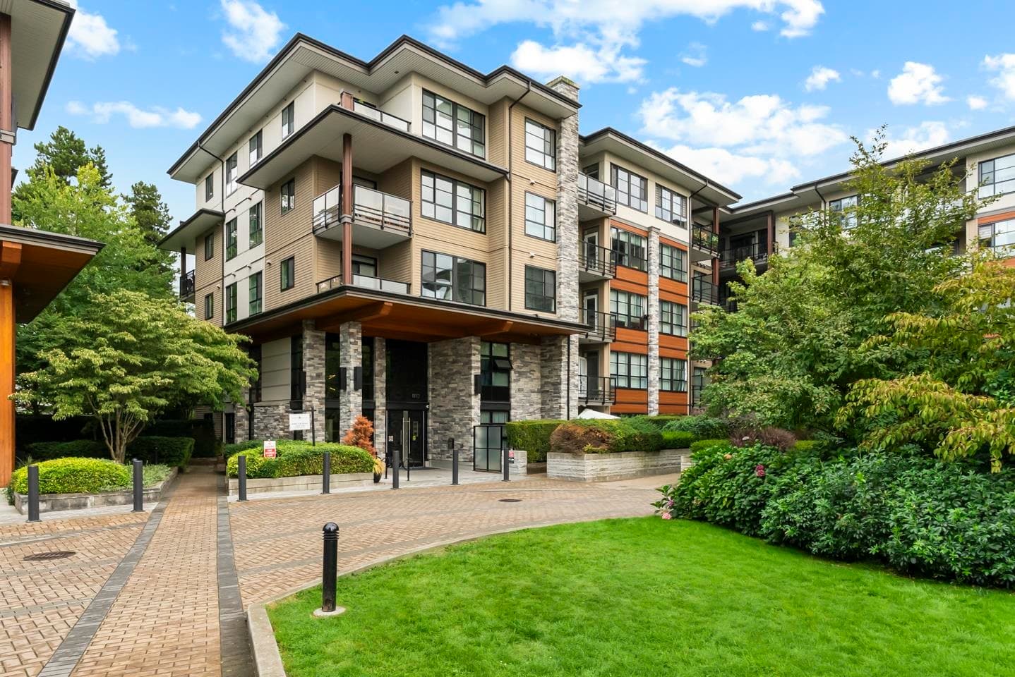 315 - 1152 Windsor Mews, Coquitlam, V3B 0N1 — photo 1