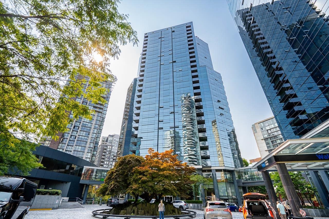 1907 - 1050 Burrard Street, Vancouver, V6Z 2S3 — photo 2