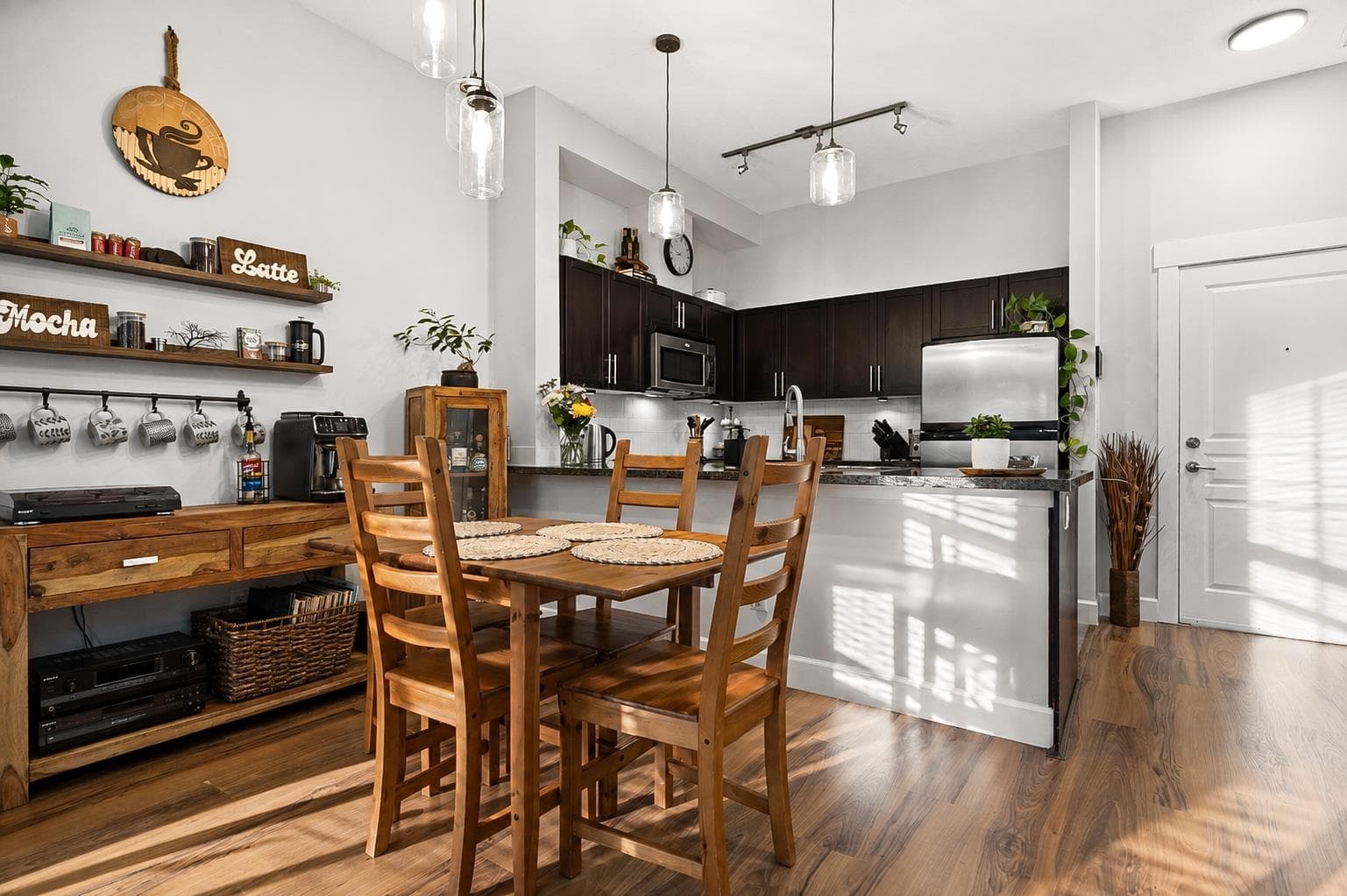 109 - 12283 224 Street, Maple Ridge, V2X 8Z3 — photo 1