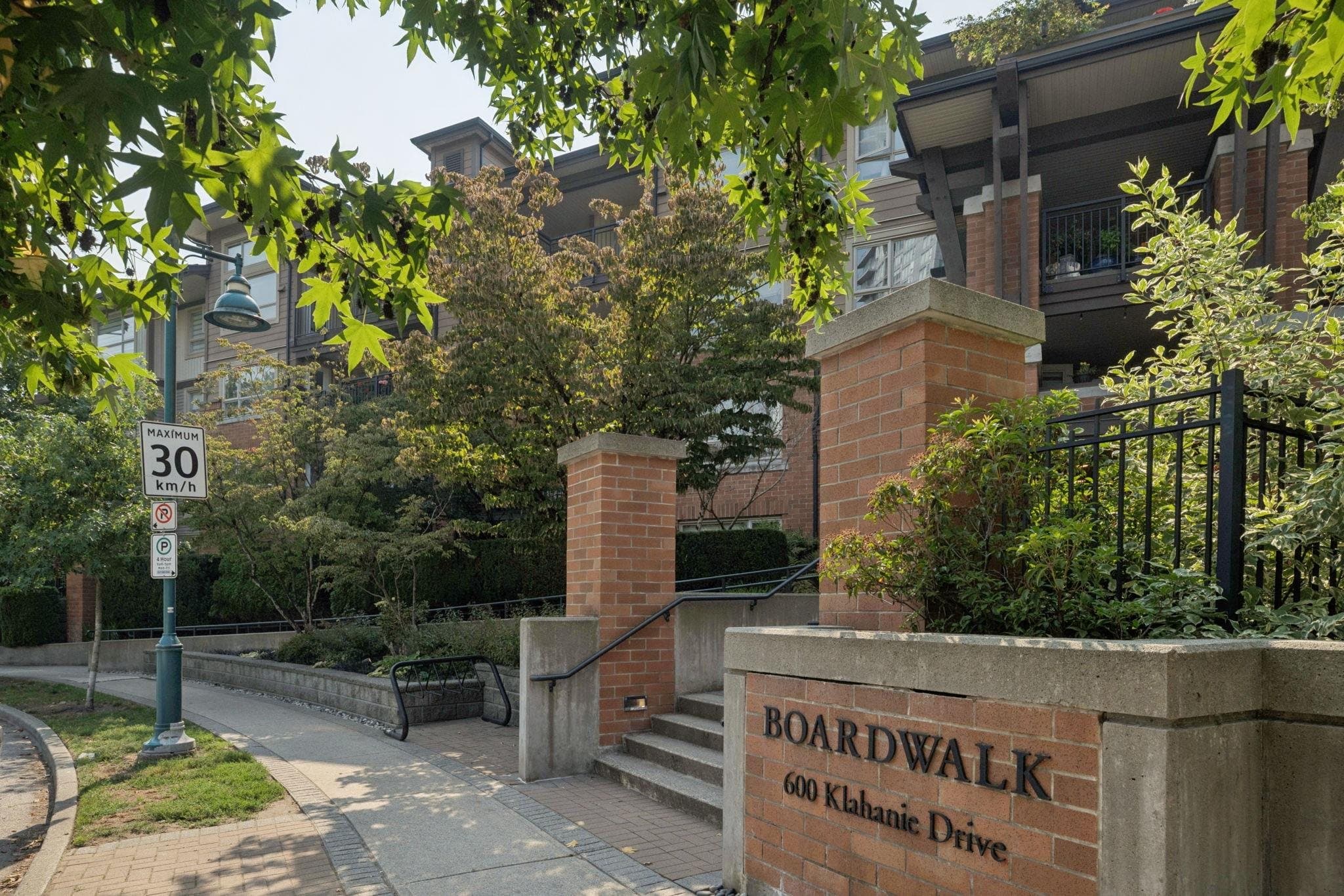 109 - 600 Klahanie Drive, Port Moody, V3H 5L2 — photo 1