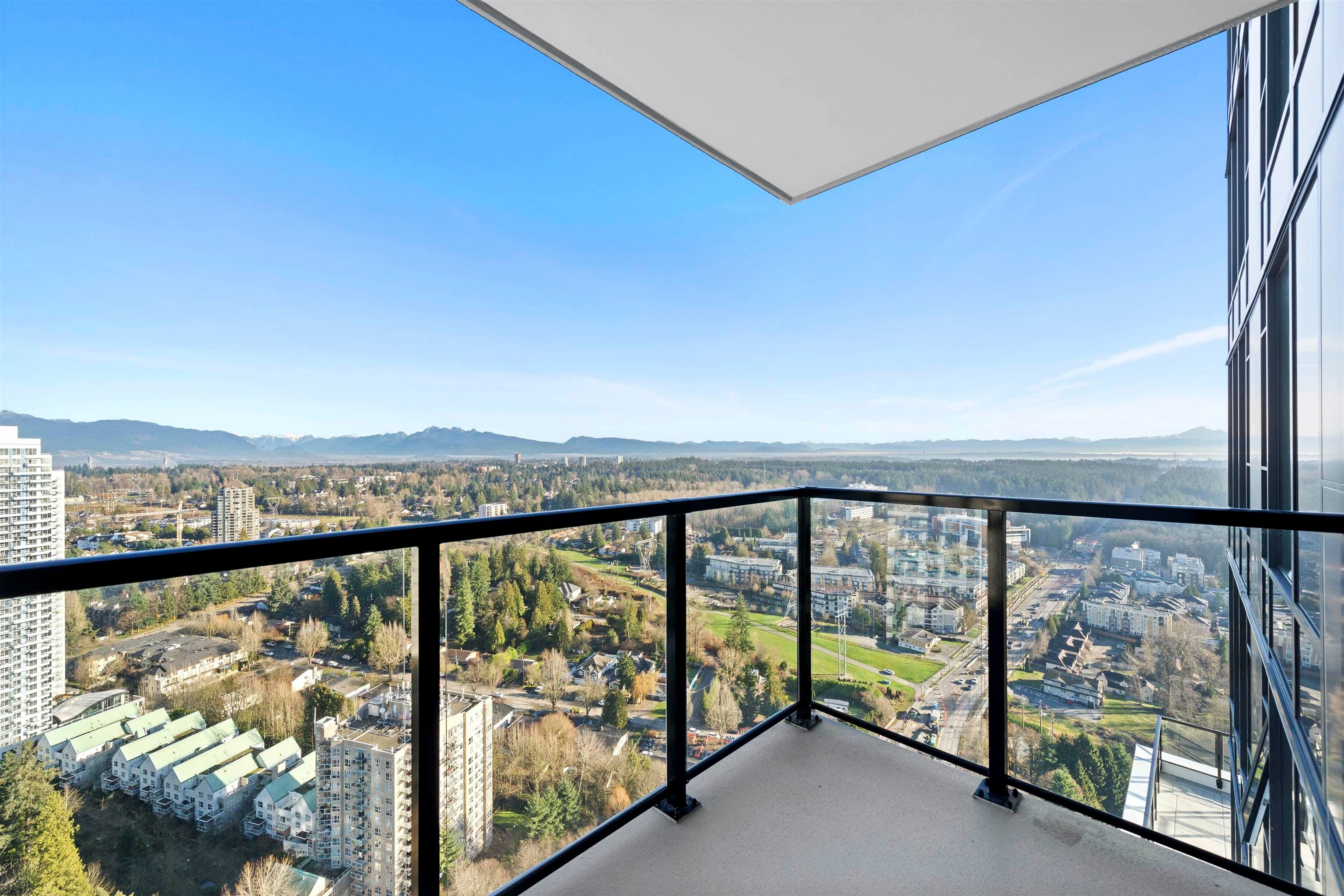 3606 - 13745 George Junction, Surrey, V3T 4Y3 — photo 3