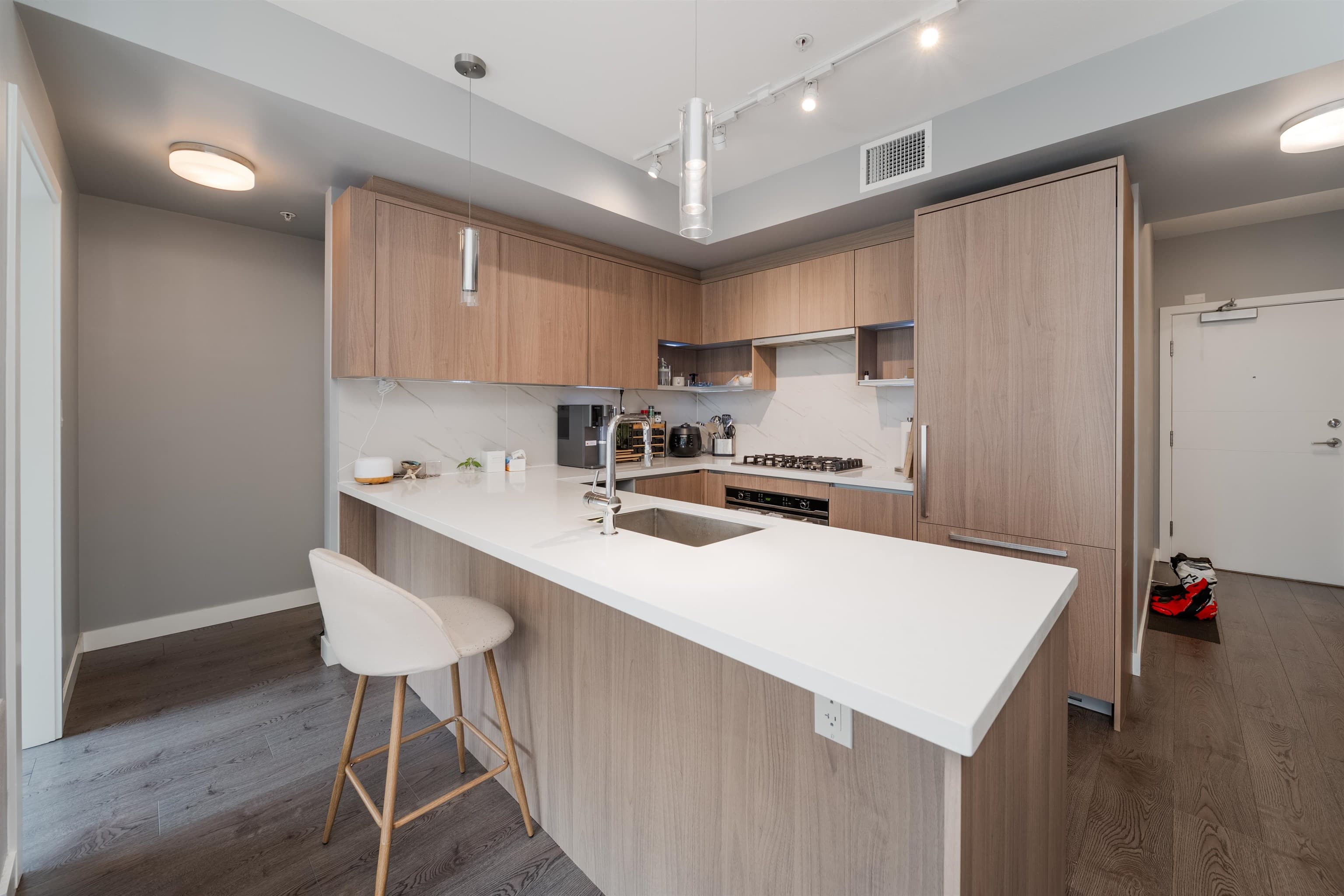 210 - 9333 Tomicki Avenue, Richmond, V6X 0L4 — photo 2