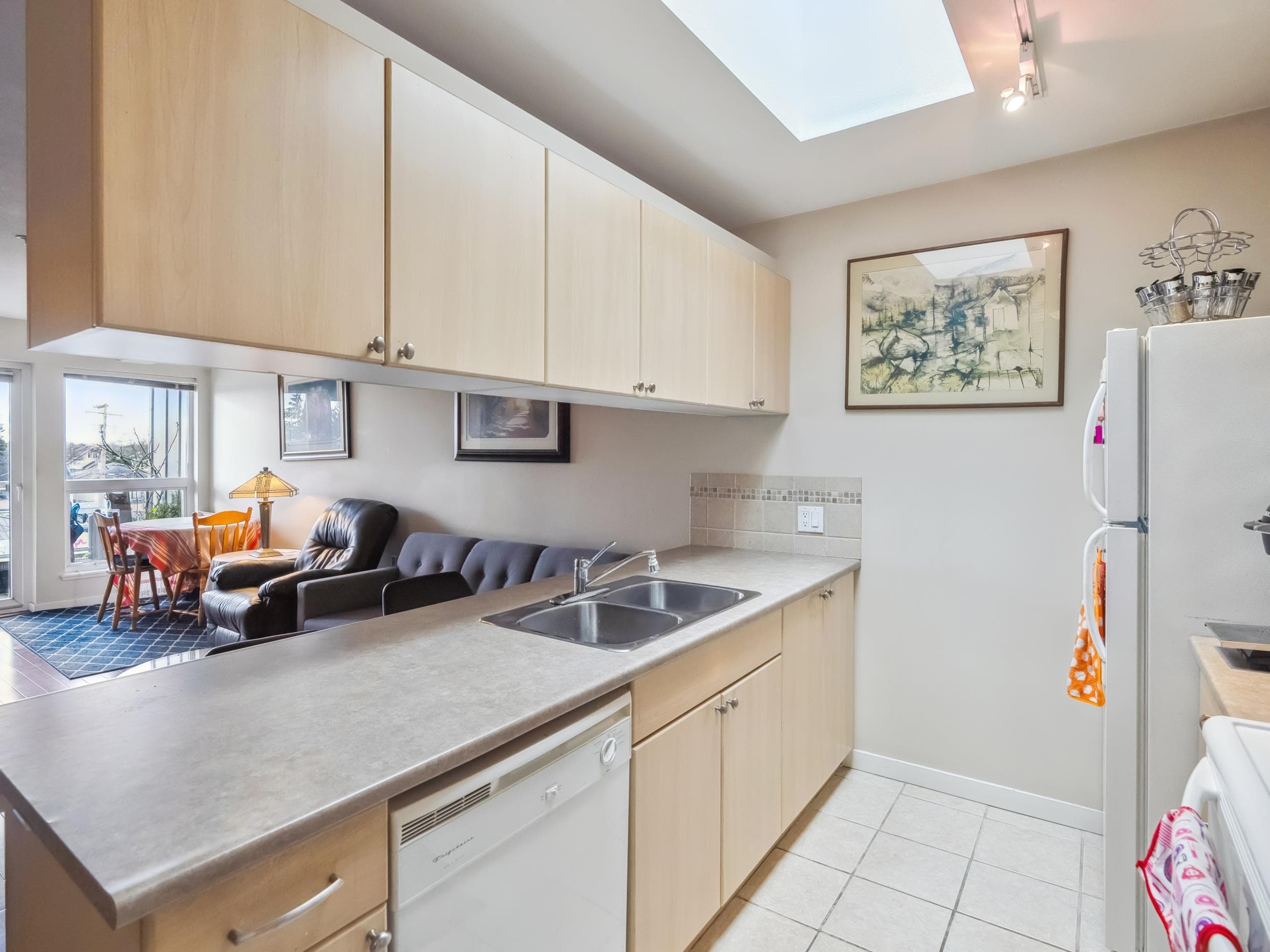 416 - 2891 E Hastings Street, Vancouver, V5K 5J8 — photo 3