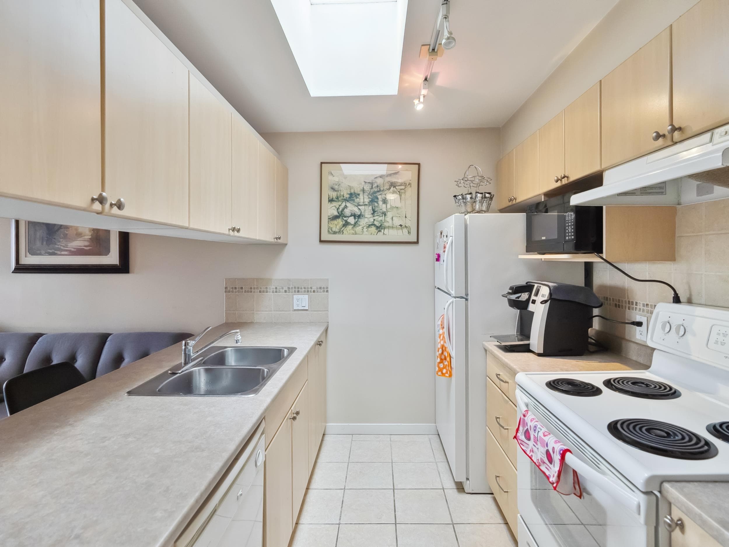 416 - 2891 E Hastings Street, Vancouver, V5K 5J8 — photo 4