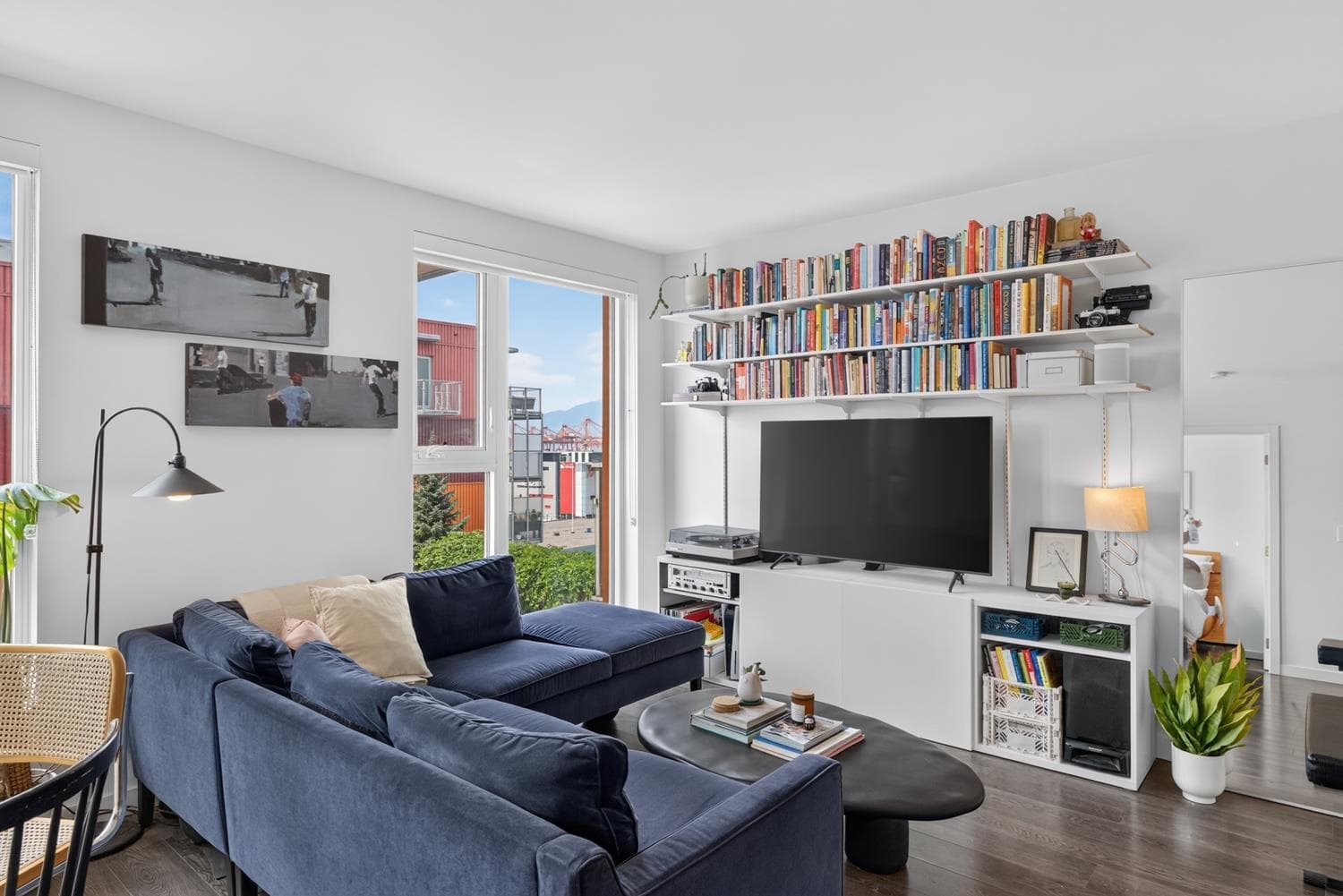 1009 - 983 E Hastings Street, Vancouver, V6A 0G9 — photo 3