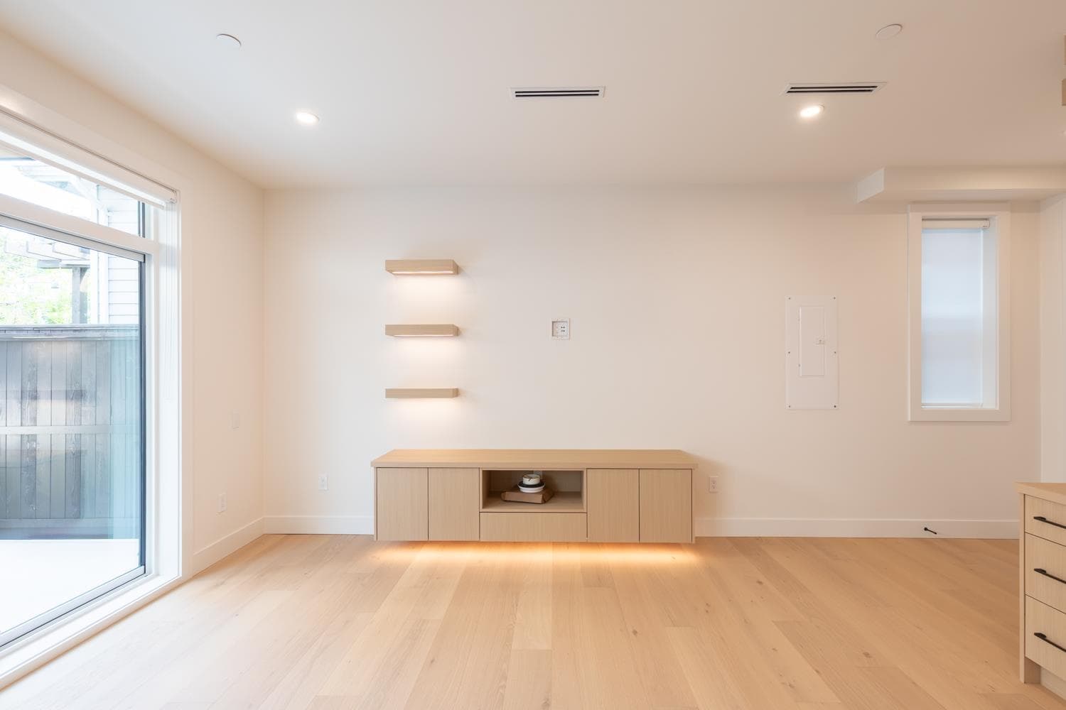 2 - 3615 Turner Street, Vancouver, V5K 2J2 — photo 5