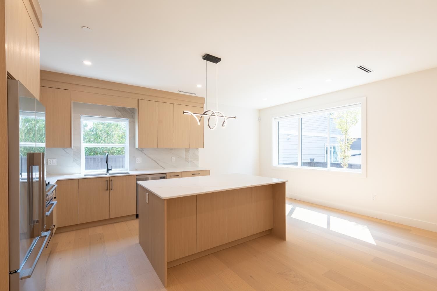3 - 3615 Turner Street, Vancouver, V5K 2J2 — photo 5