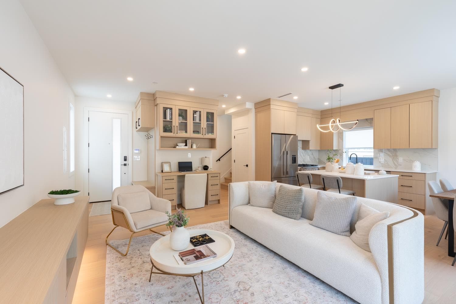 4 - 3615 Turner Street, Vancouver, V5K 2J2 — photo 4