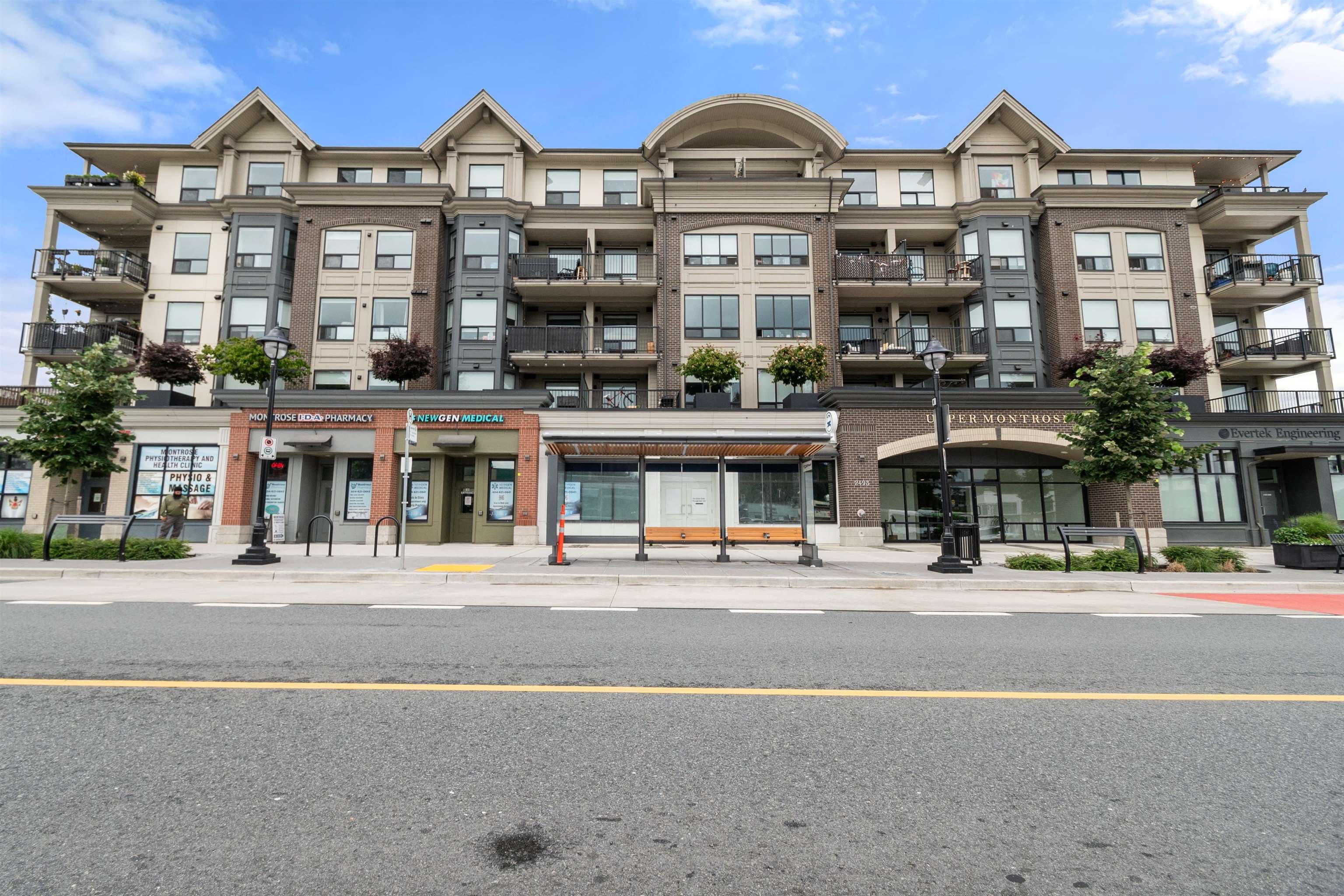 425 - 2493 Montrose Avenue, Abbotsford