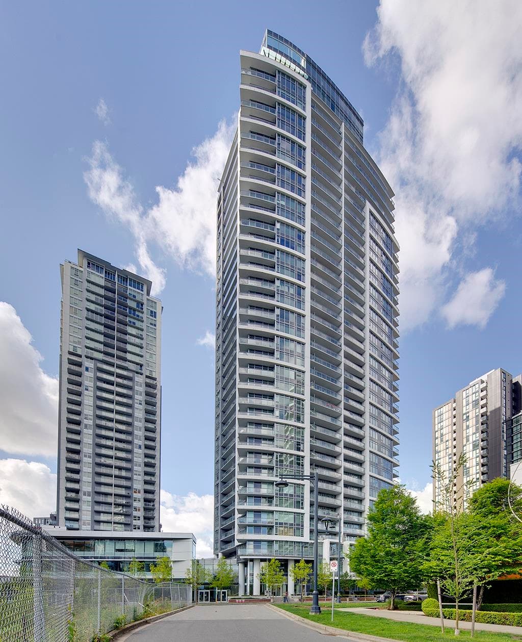 1805 - 13308 Central Avenue, Surrey, V3T 0M4 — photo 5