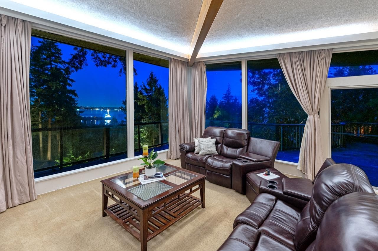 3980 Bayridge Avenue, West Vancouver, V7V 3J5 — photo 4