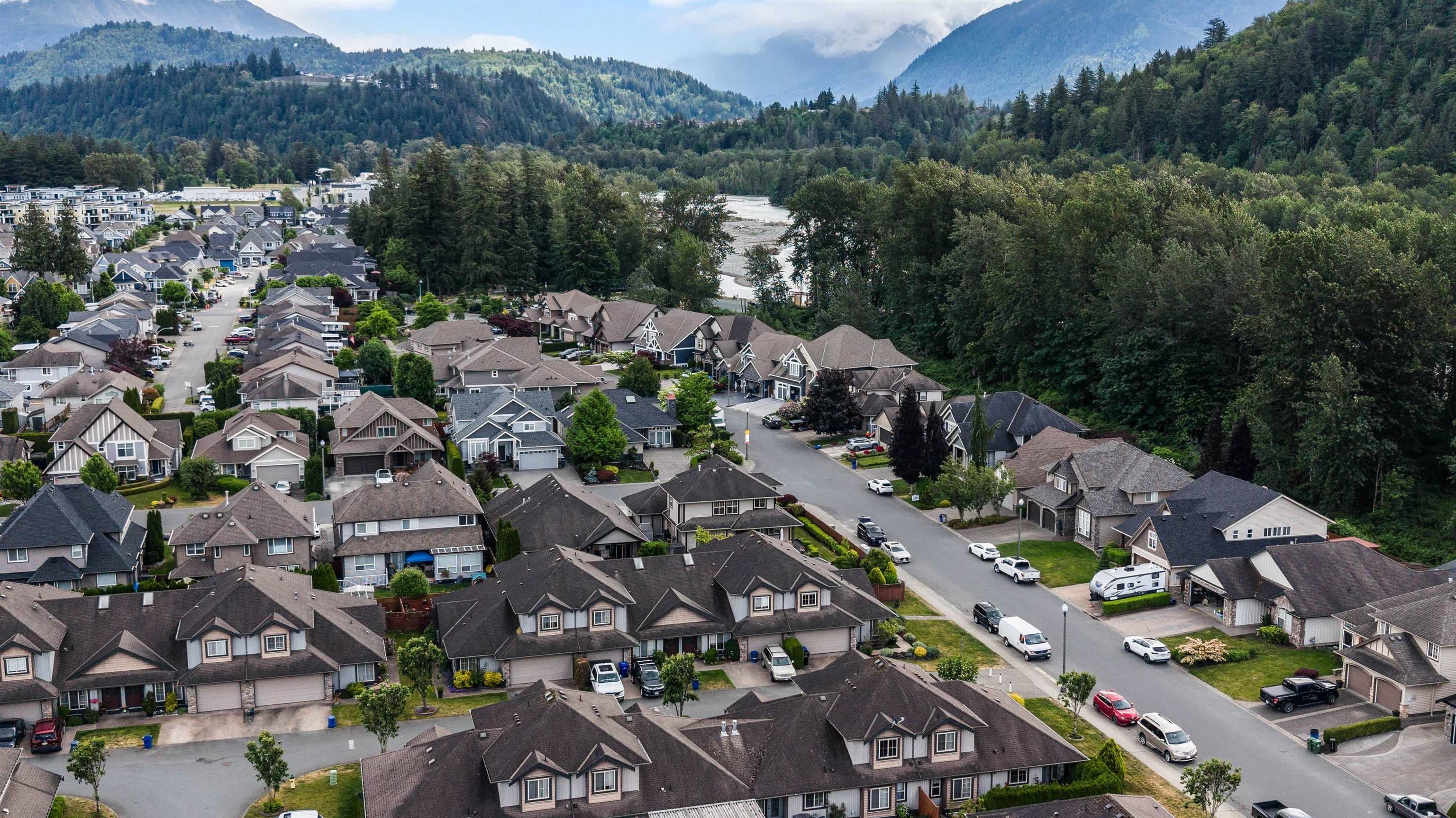 74 - 44523 Mclaren Drive, Chilliwack, V2R 0C2 — photo 1