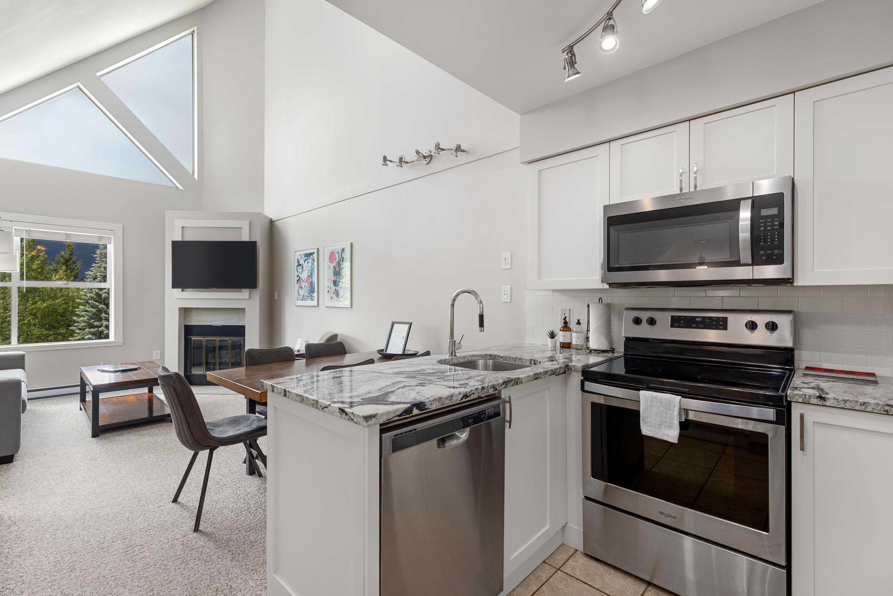 316 - 4749 Spearhead Drive, Whistler, V8E 1E9 — photo 4