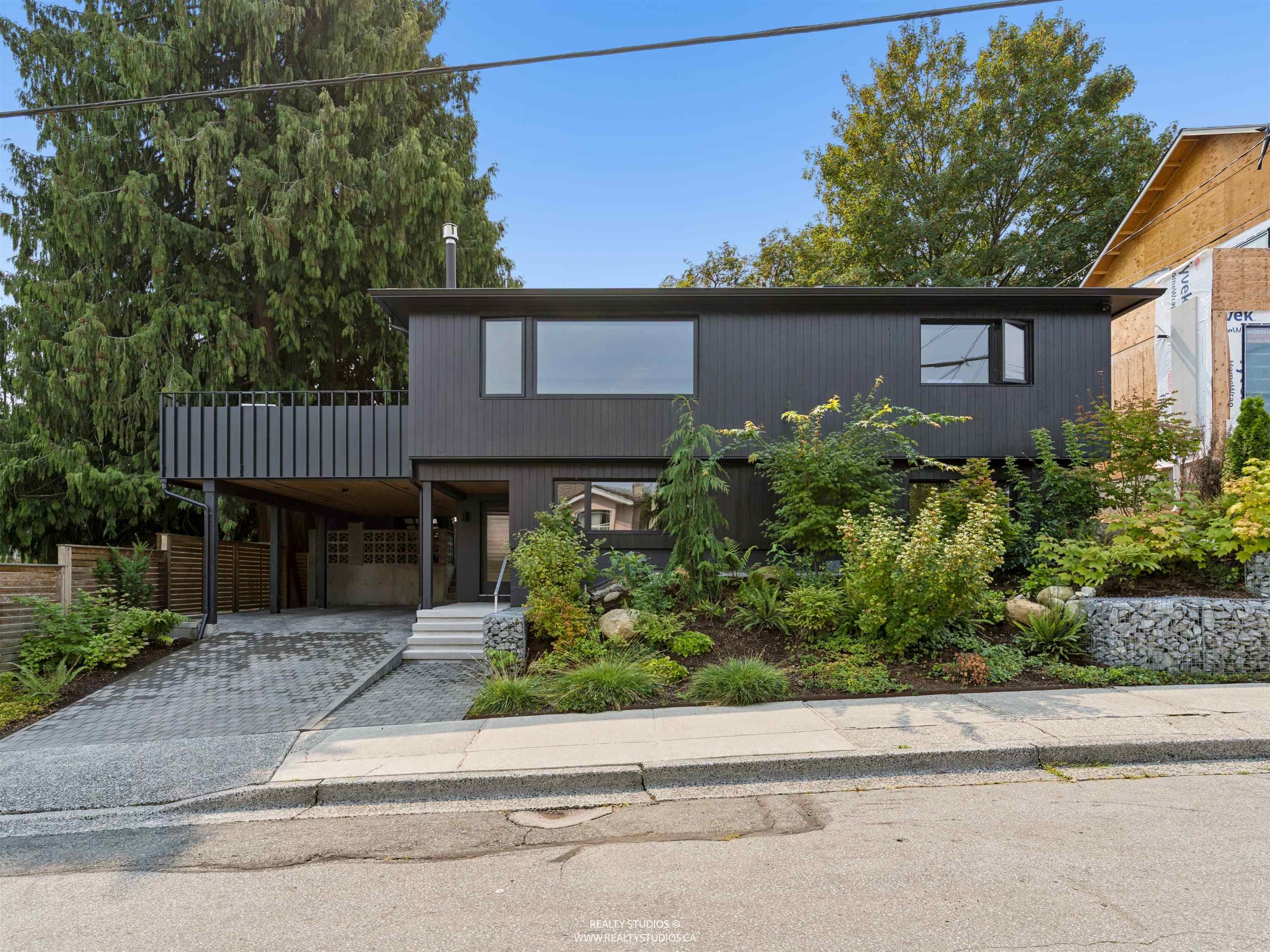 476 E 29th Avenue, Vancouver, V5V 2R7 — photo 1