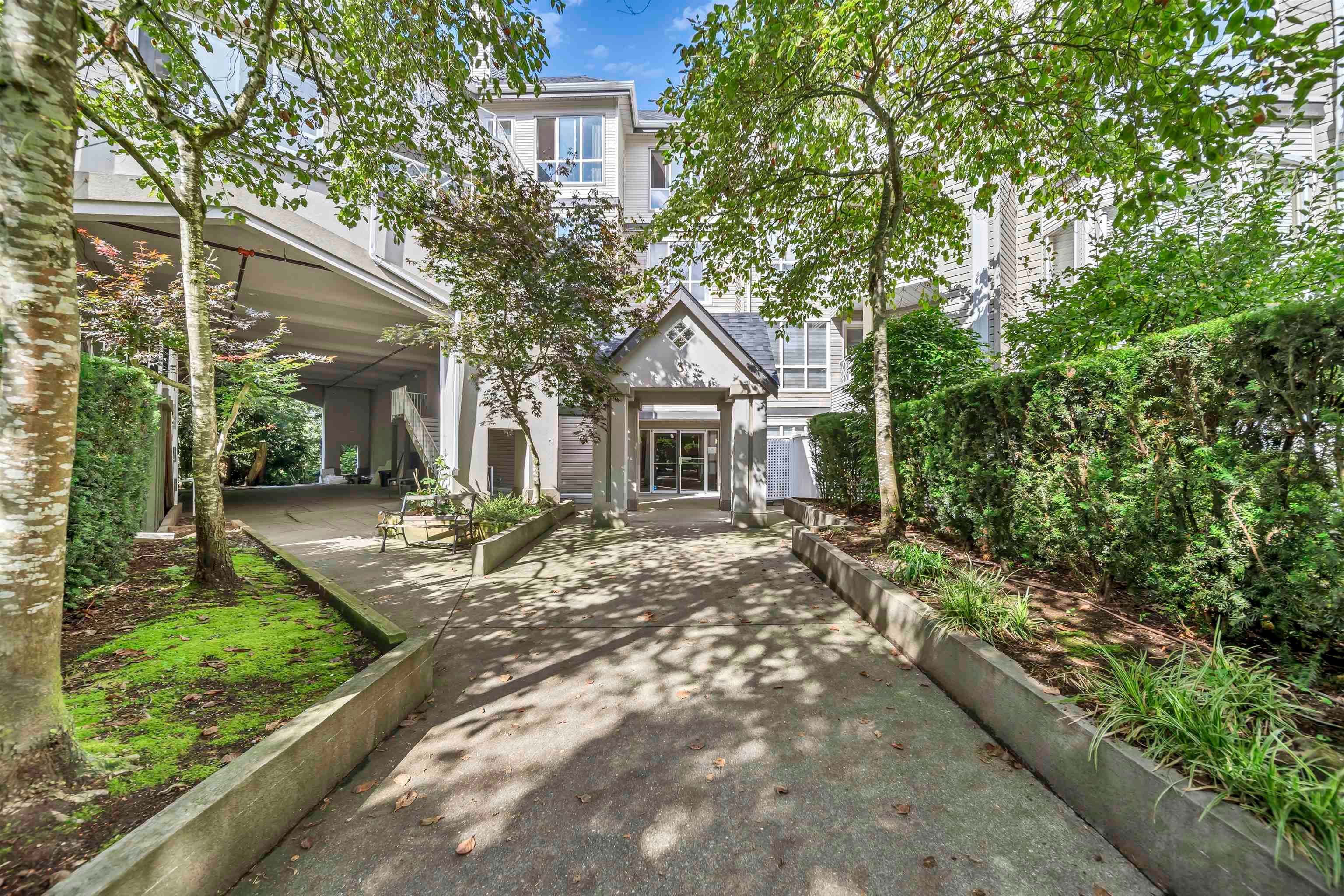 430 - 9979 140 Street, Surrey, V3T 5W2 — photo 1