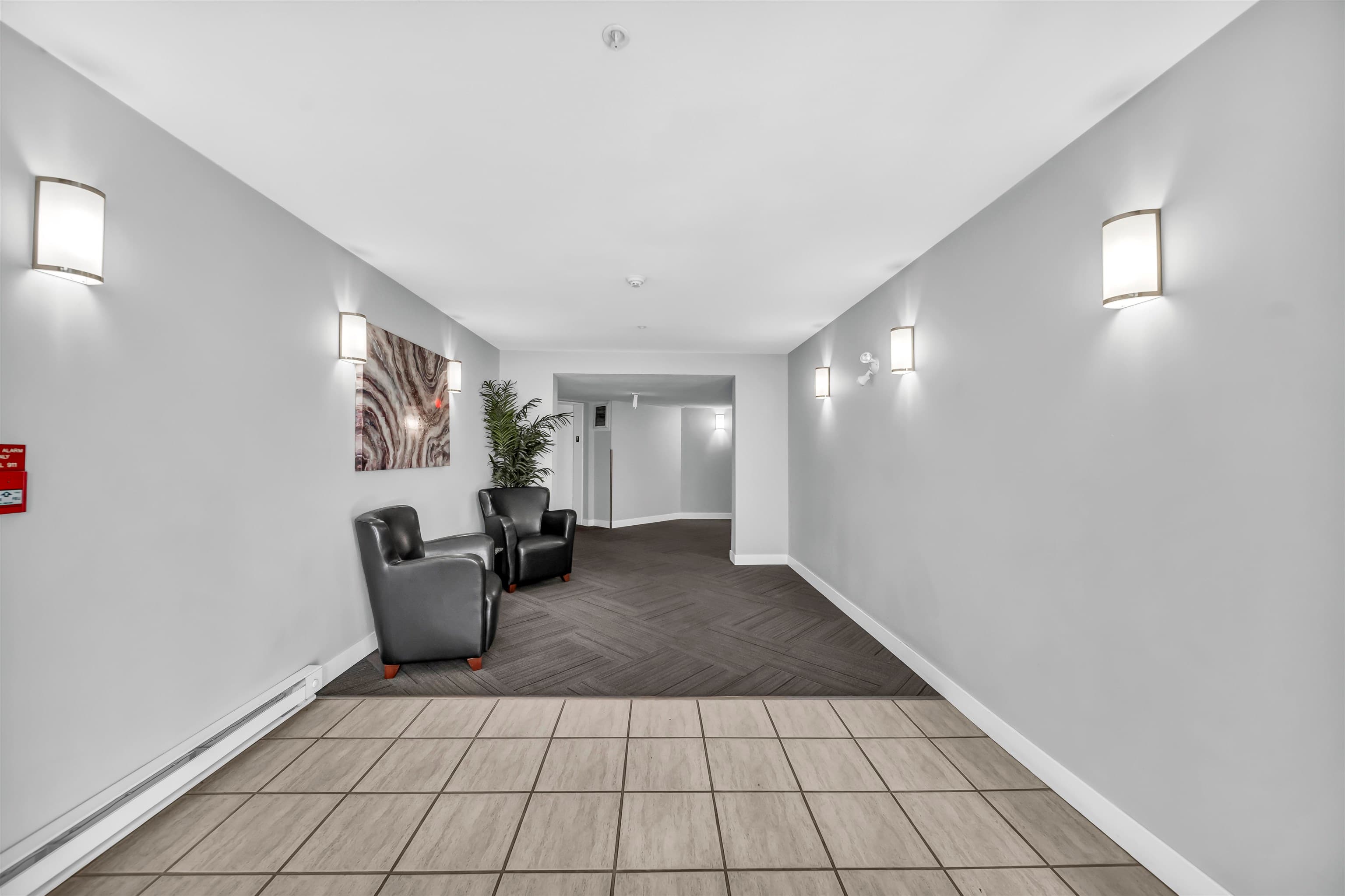 430 - 9979 140 Street, Surrey, V3T 5W2 — photo 4