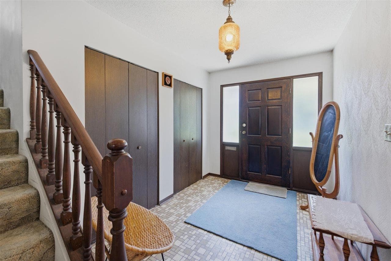 967 Pelton Avenue, Coquitlam, V3J 2J3 — photo 5