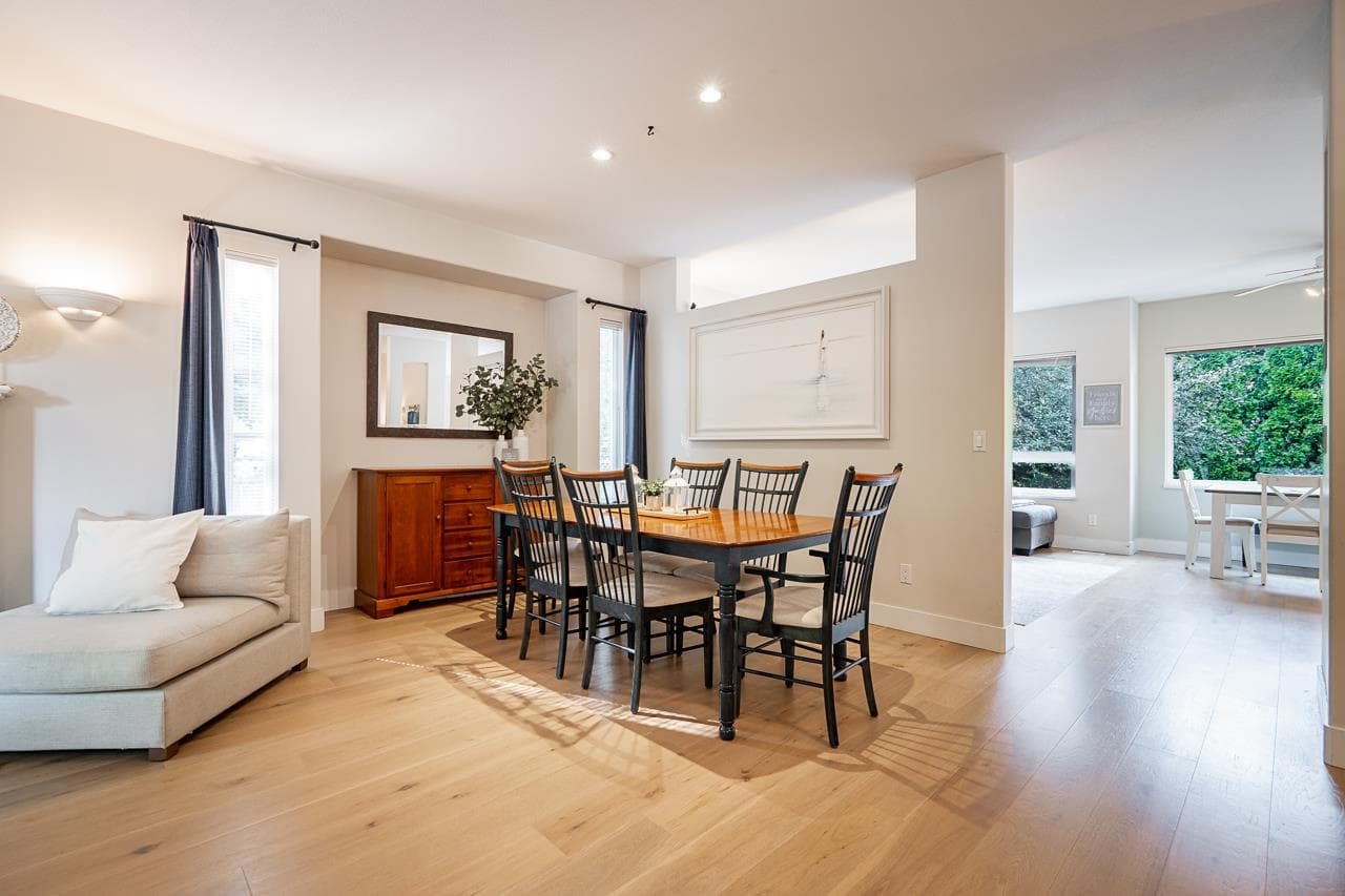 21215 43 Avenue, Langley, V3A 7R9 — photo 3