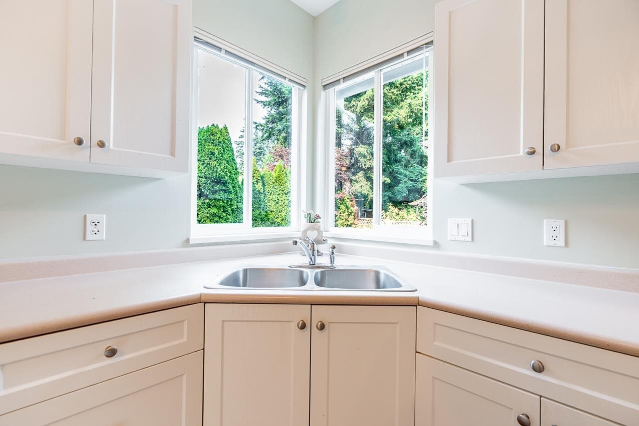21215 43 Avenue, Langley, V3A 7R9 — photo 5