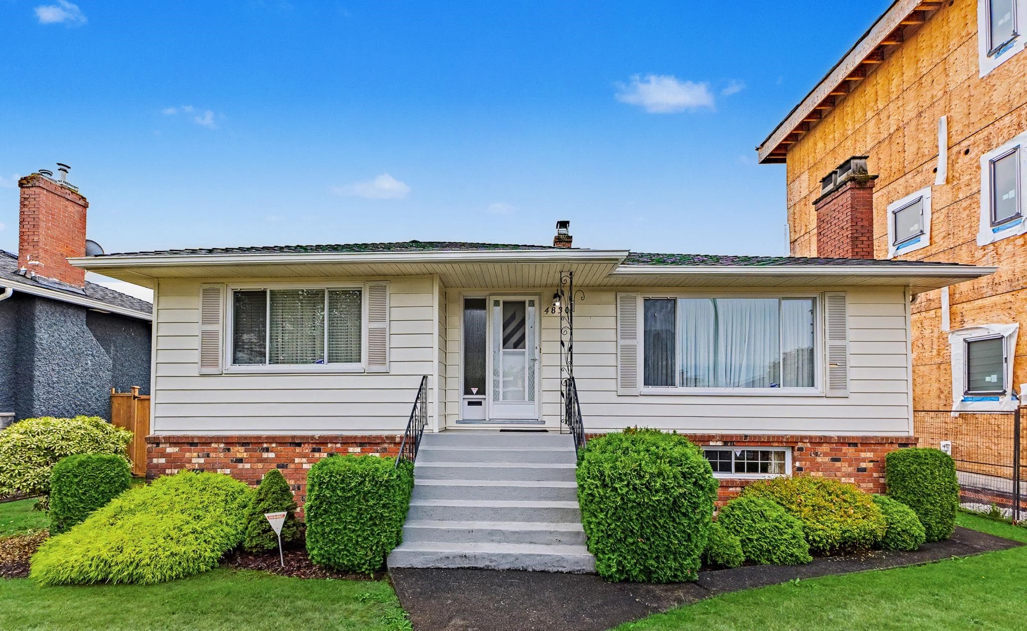 4830 Southlawn Drive, Burnaby, V5C 3S6 — photo 1