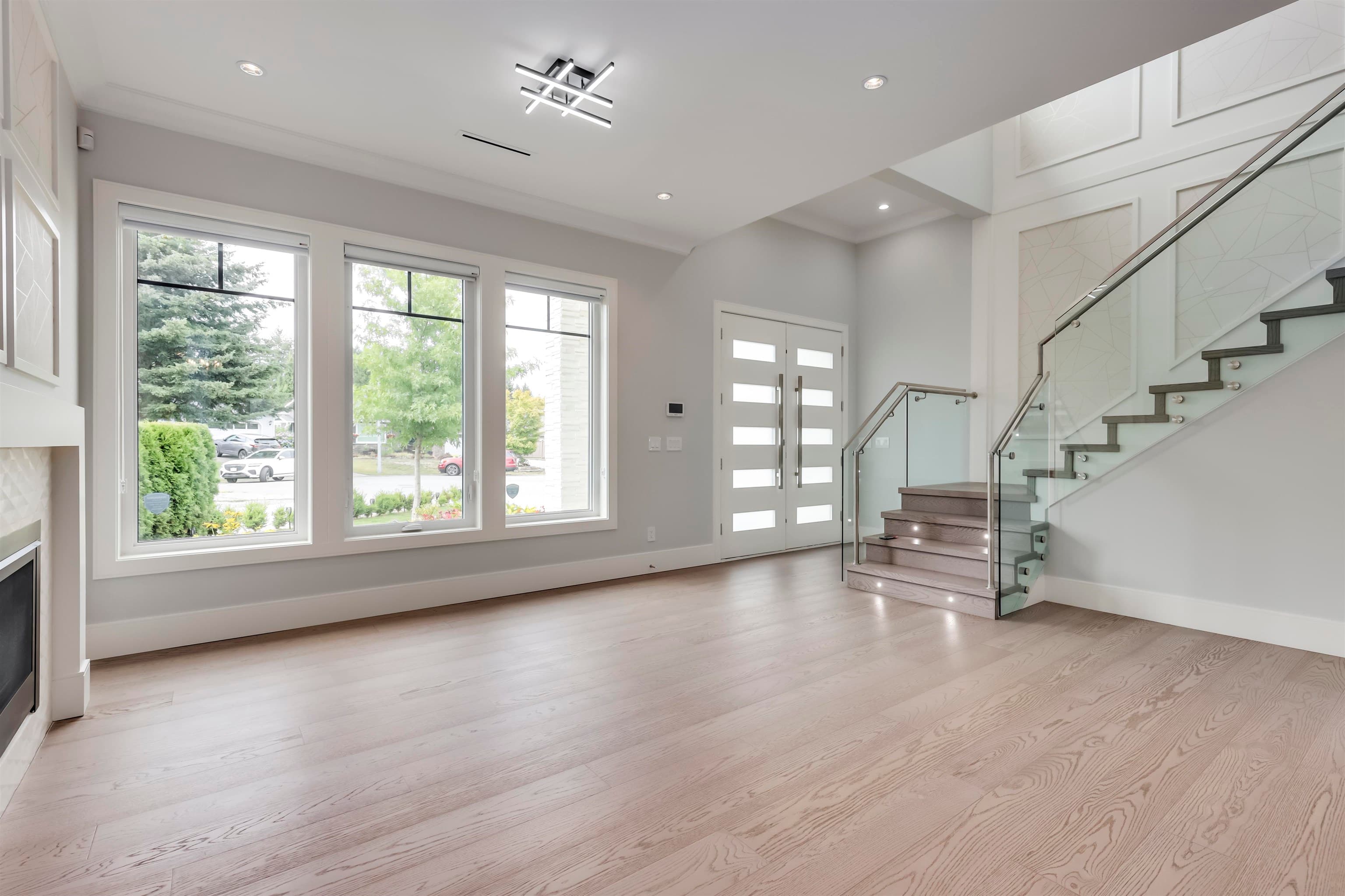 15632 Bowler Place, Surrey, V4A 9G7 — photo 5