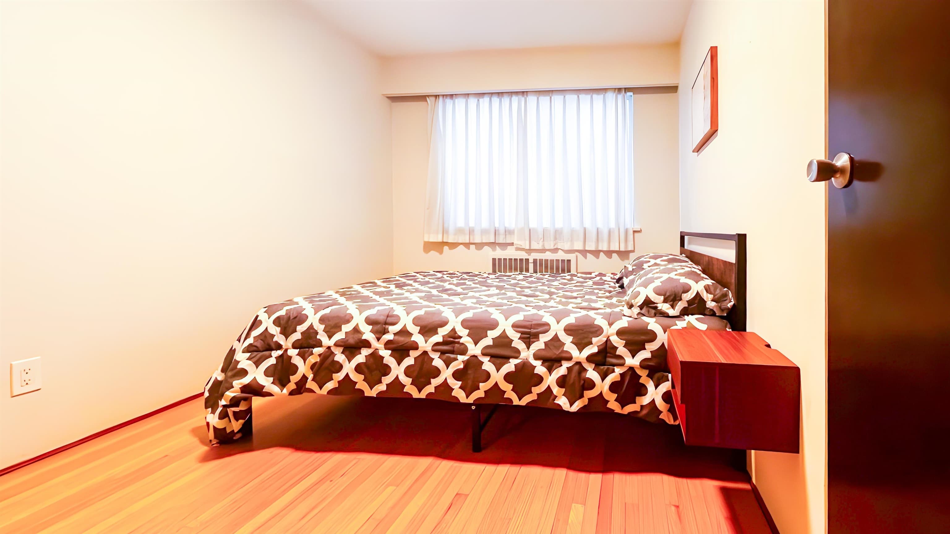 203 - 1925 Nelsonstreet, Vancouver, V6G 1K9 — photo 3