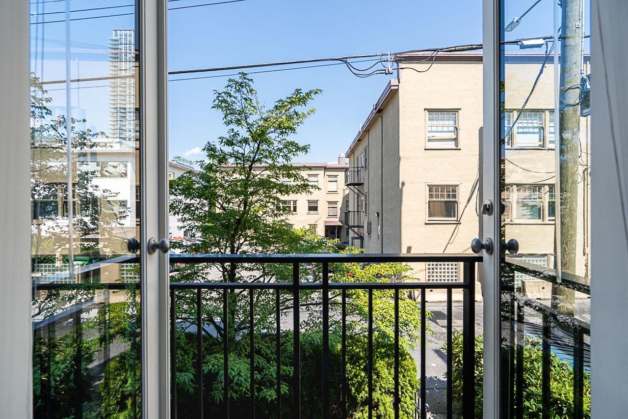 1 - 1425 W 11th Avenue, Vancouver, V6H 1K9 — photo 3