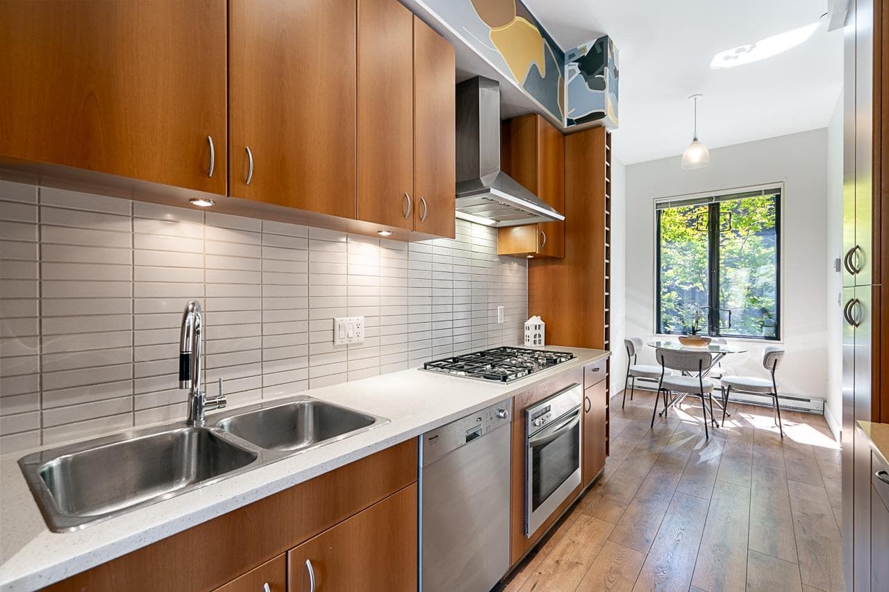 1 - 1425 W 11th Avenue, Vancouver, V6H 1K9 — photo 5