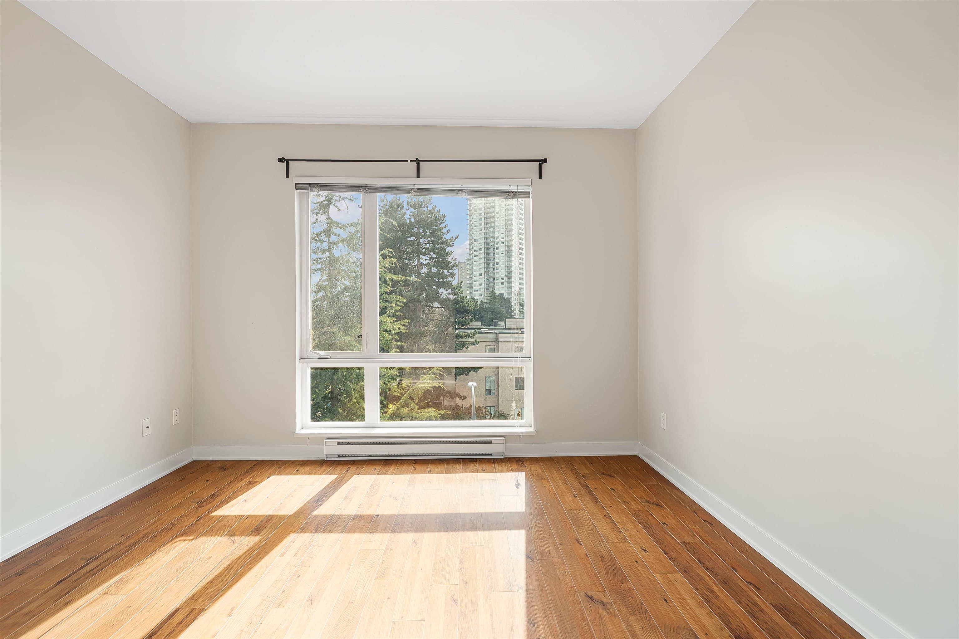 404 - 13339 102a Avenue, Surrey, V3T 0C5 — photo 5